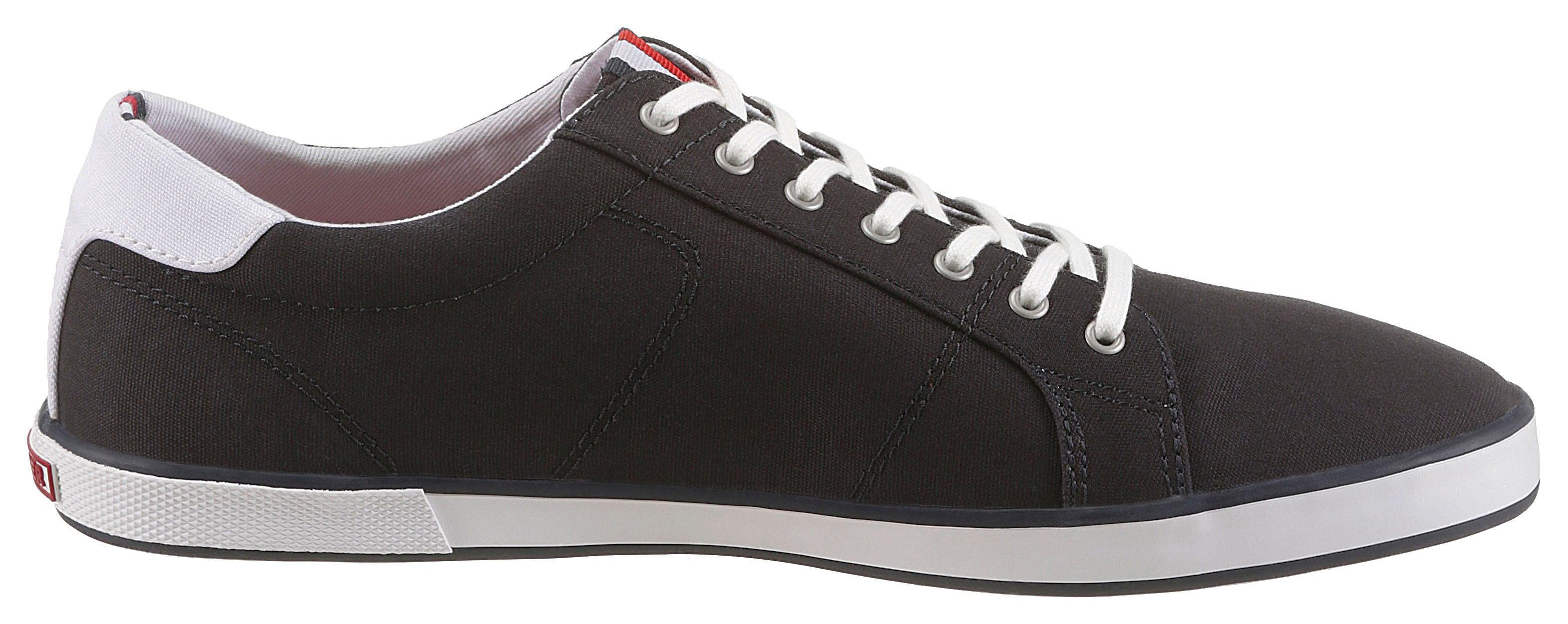 Tommy Hilfiger Sneakers H2285ARLOW 1D met zijlogo-vlag, vrijetijdsschoen, lage schoen, veterschoen
