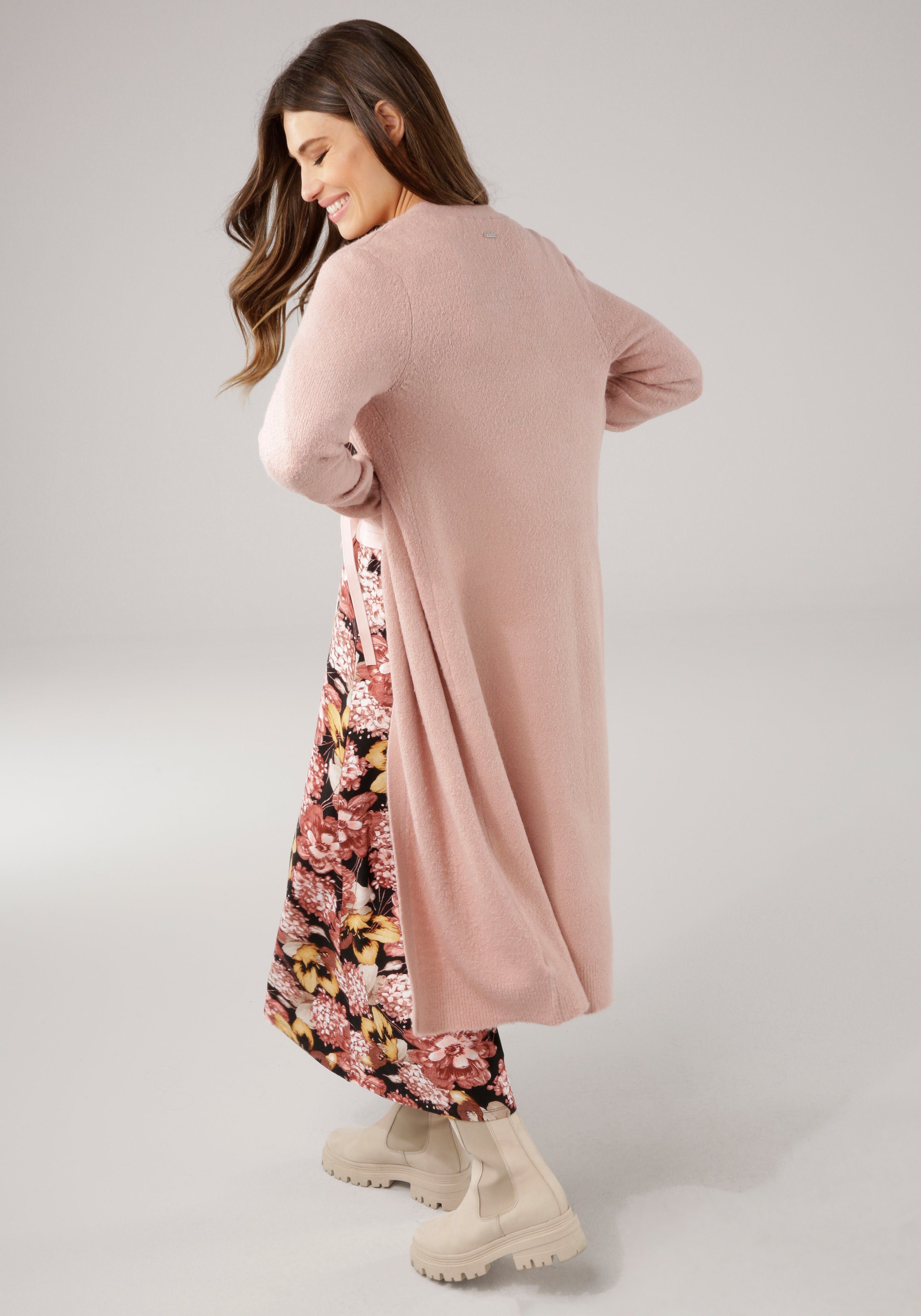 Laura Scott Lang vest in behaaglijk zachte tricotkwaliteit