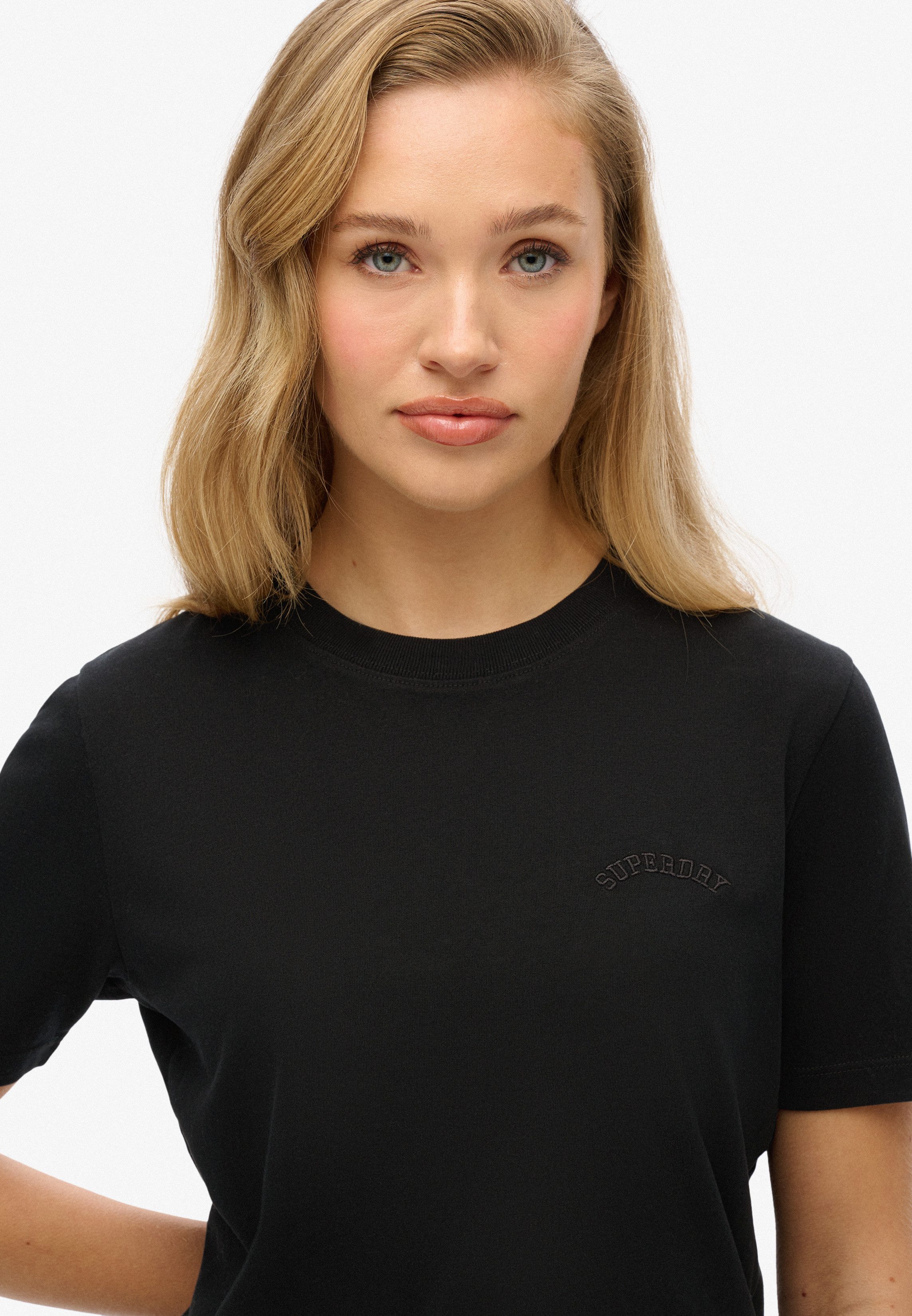 Superdry T-shirt ESSENTIAL LOGO EMB TEE