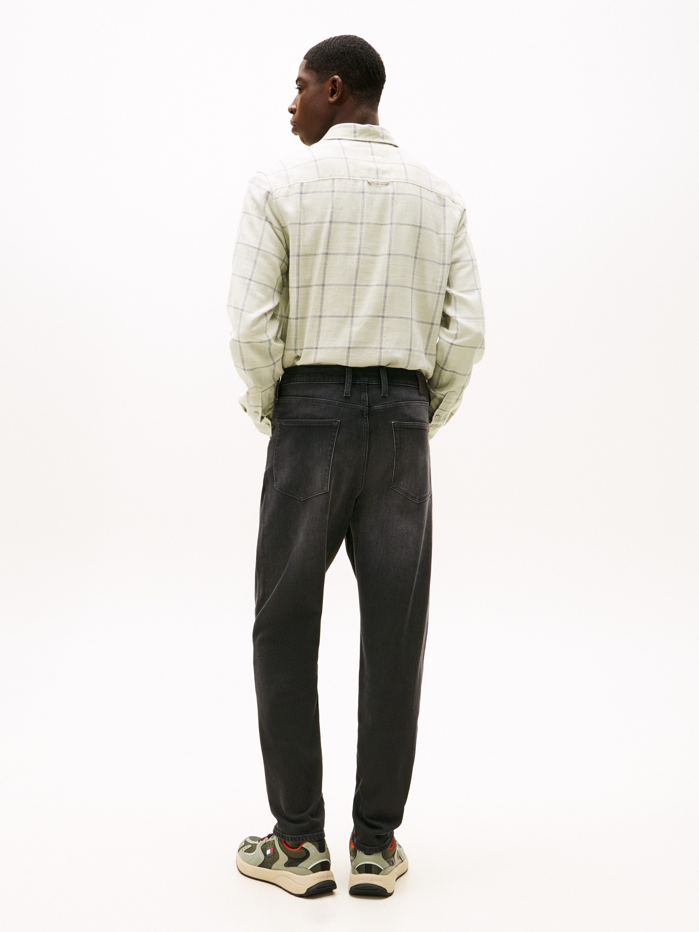 TOMMY JEANS Straight jeans Isaac Relaxed Tapered Relaxed-fit jeans met taps toelopende pijp