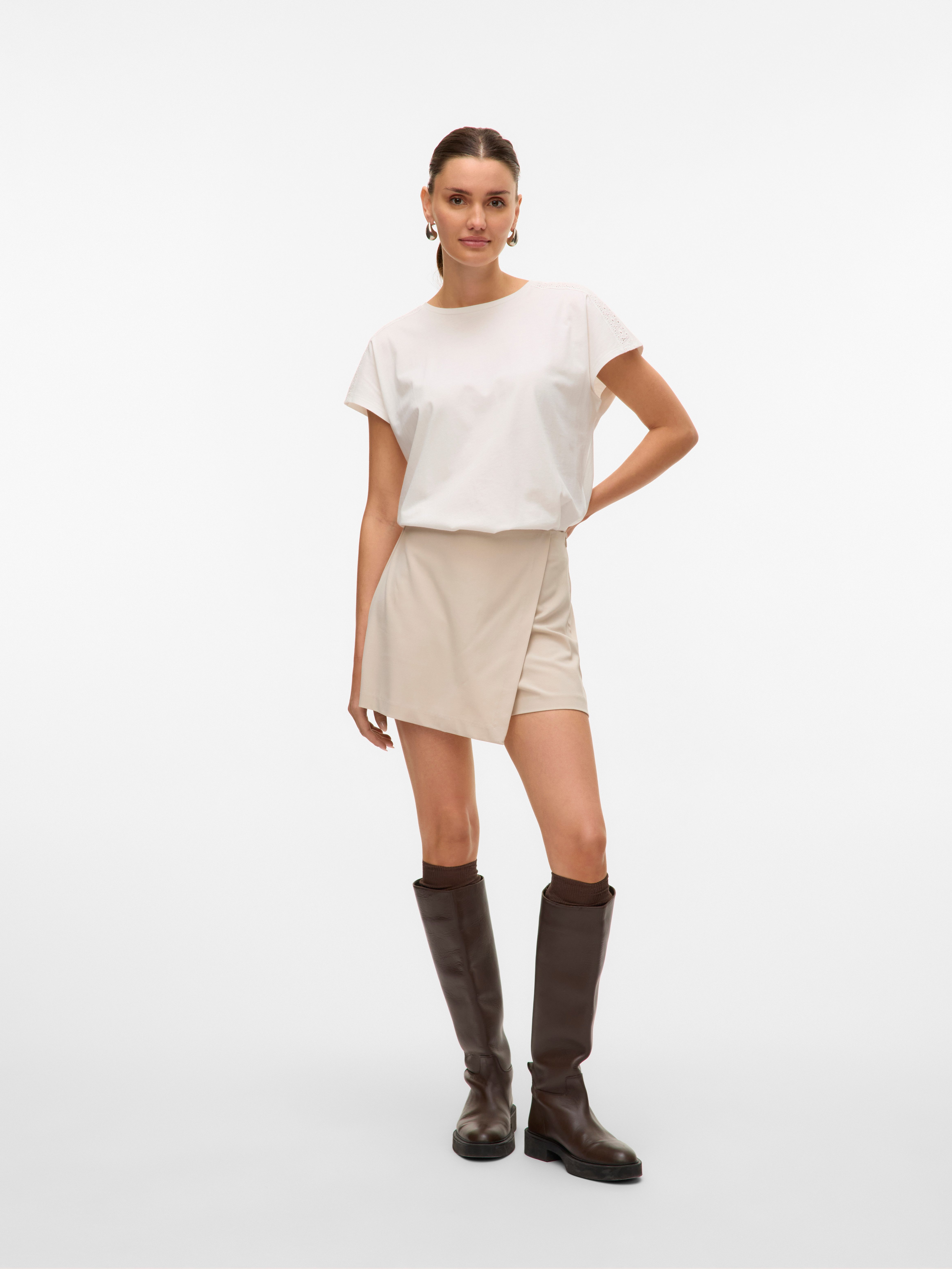Vero Moda Shirt met korte mouwen VMEMMY SS LACE TAPE TOP JRS GA NOOS