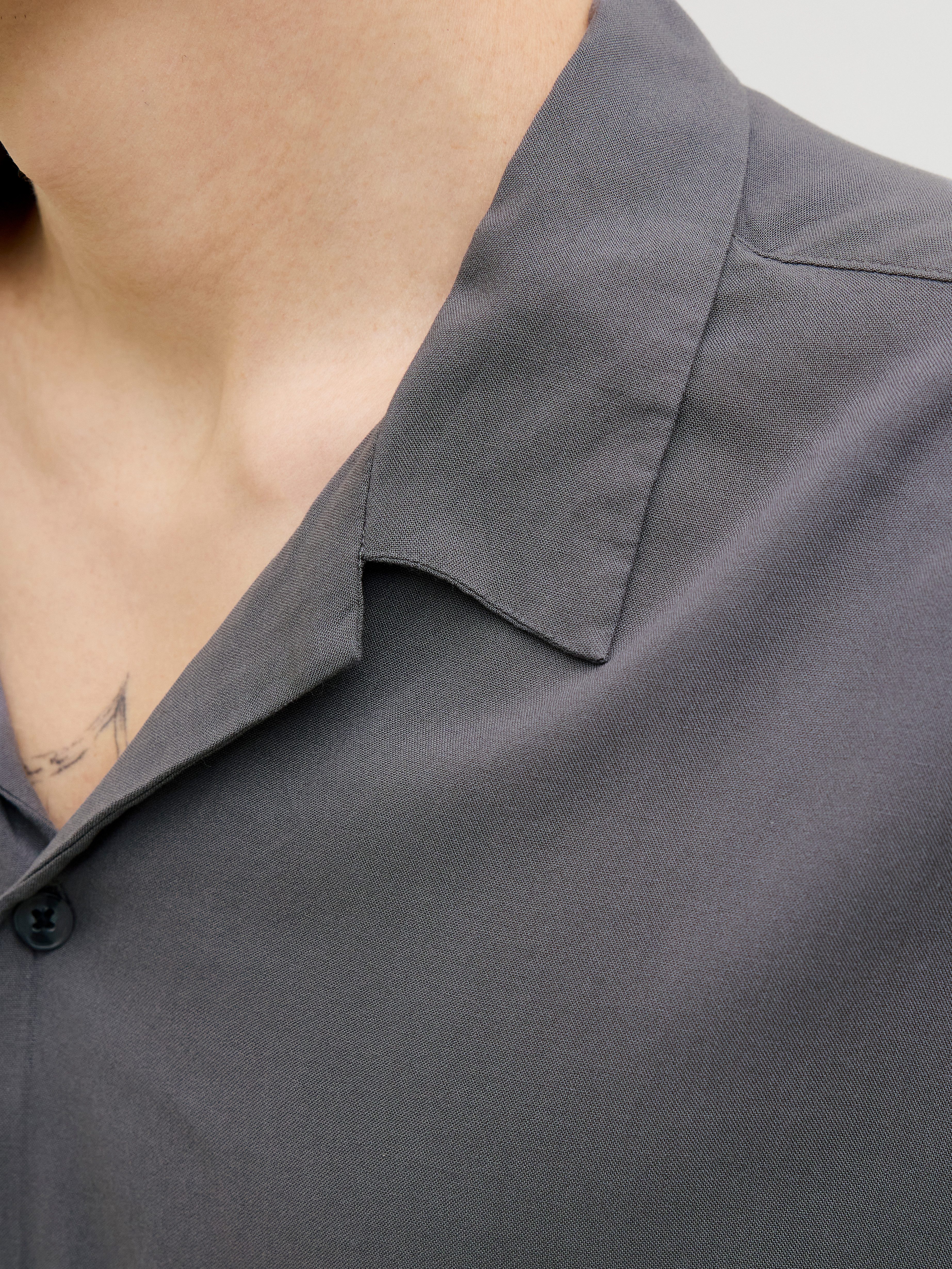 Jack & Jones Overhemd met korte mouwen JJEJEFF SOLID RESORT SHIRT S/S SN