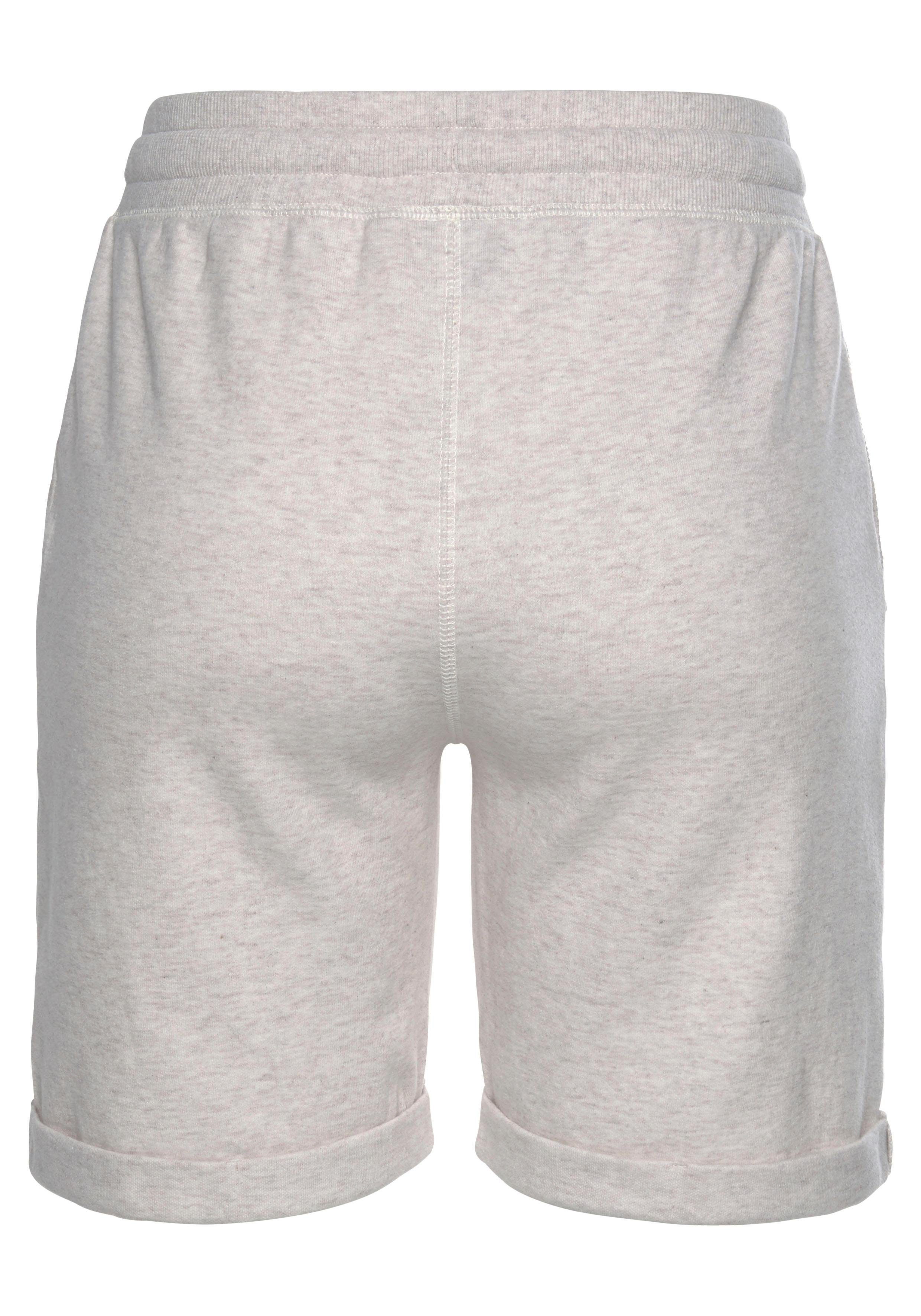 Bench. Loungewear Bermuda met opgerolde pijpzomen en zijzakken, loungewear