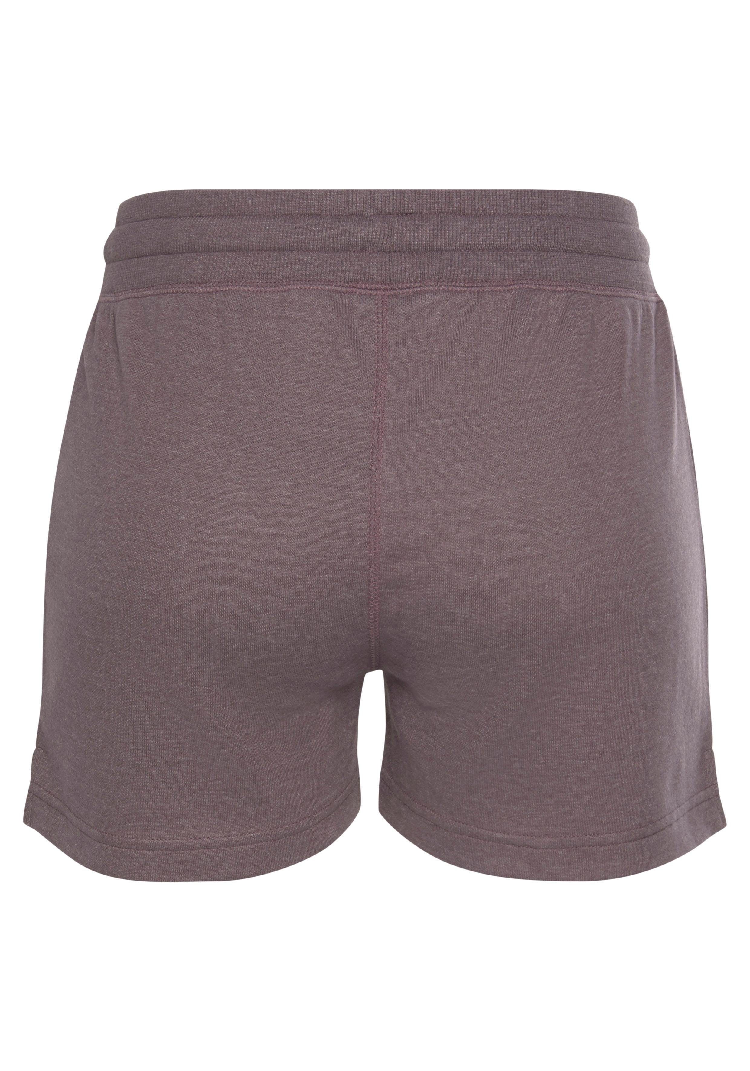 Bench. Loungewear Relaxshorts Sweatbroek met korte zijopeningen en zijzakken, loungewear