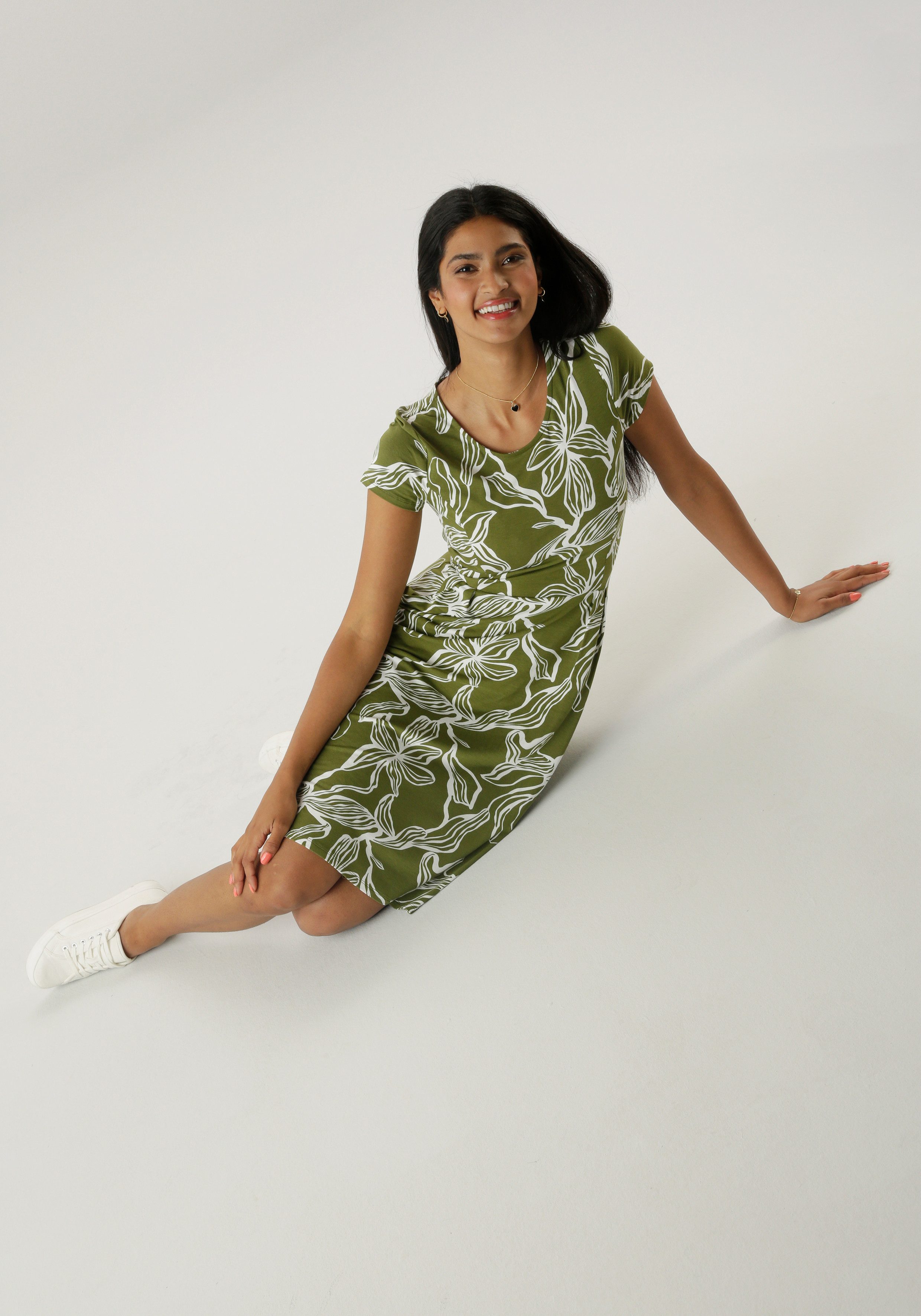 Aniston SELECTED Zomerjurk met twee steekzakken - nieuwe collectie