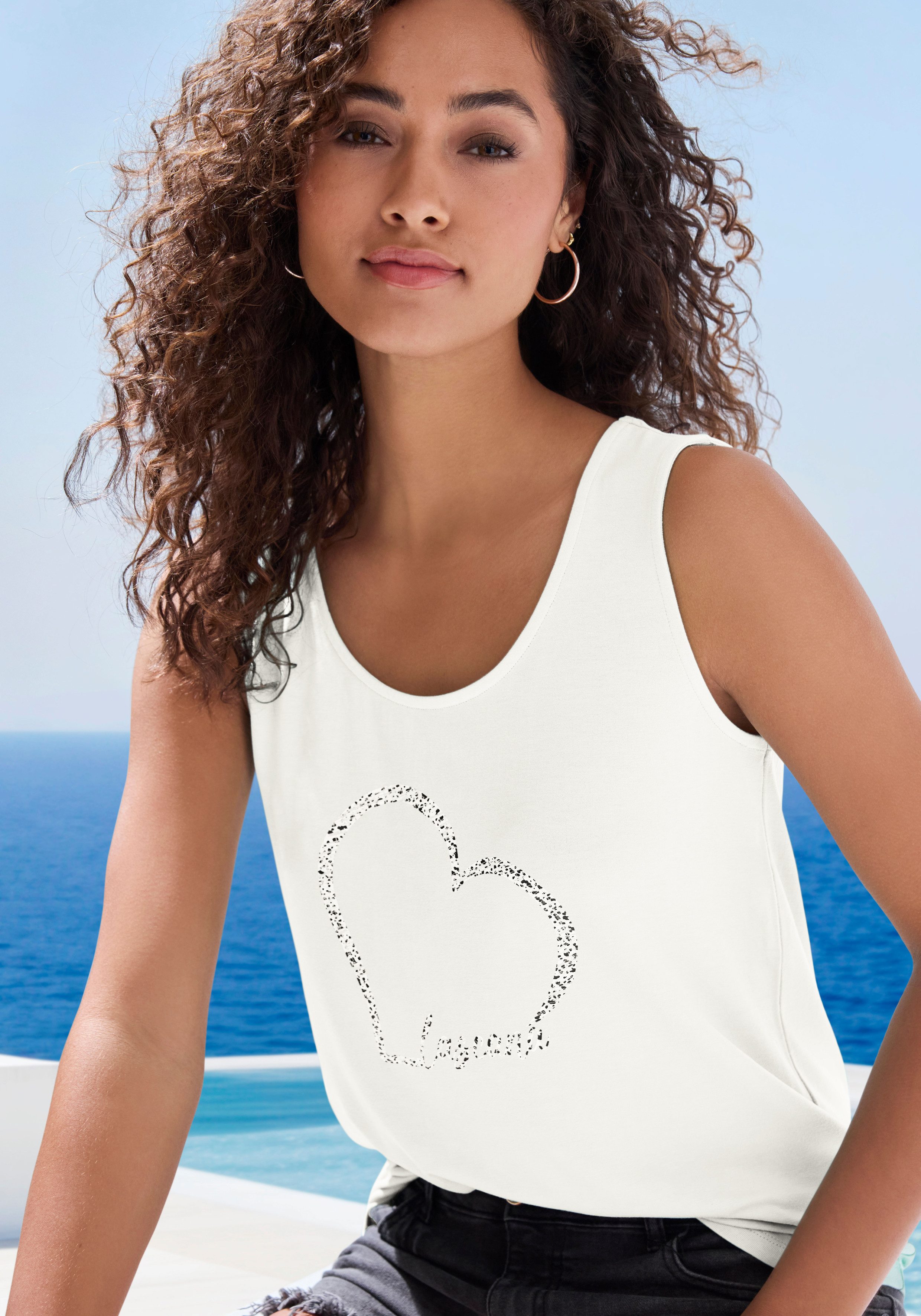 Lascana Top Met Lascana hartprint van zachte viscose-stretch