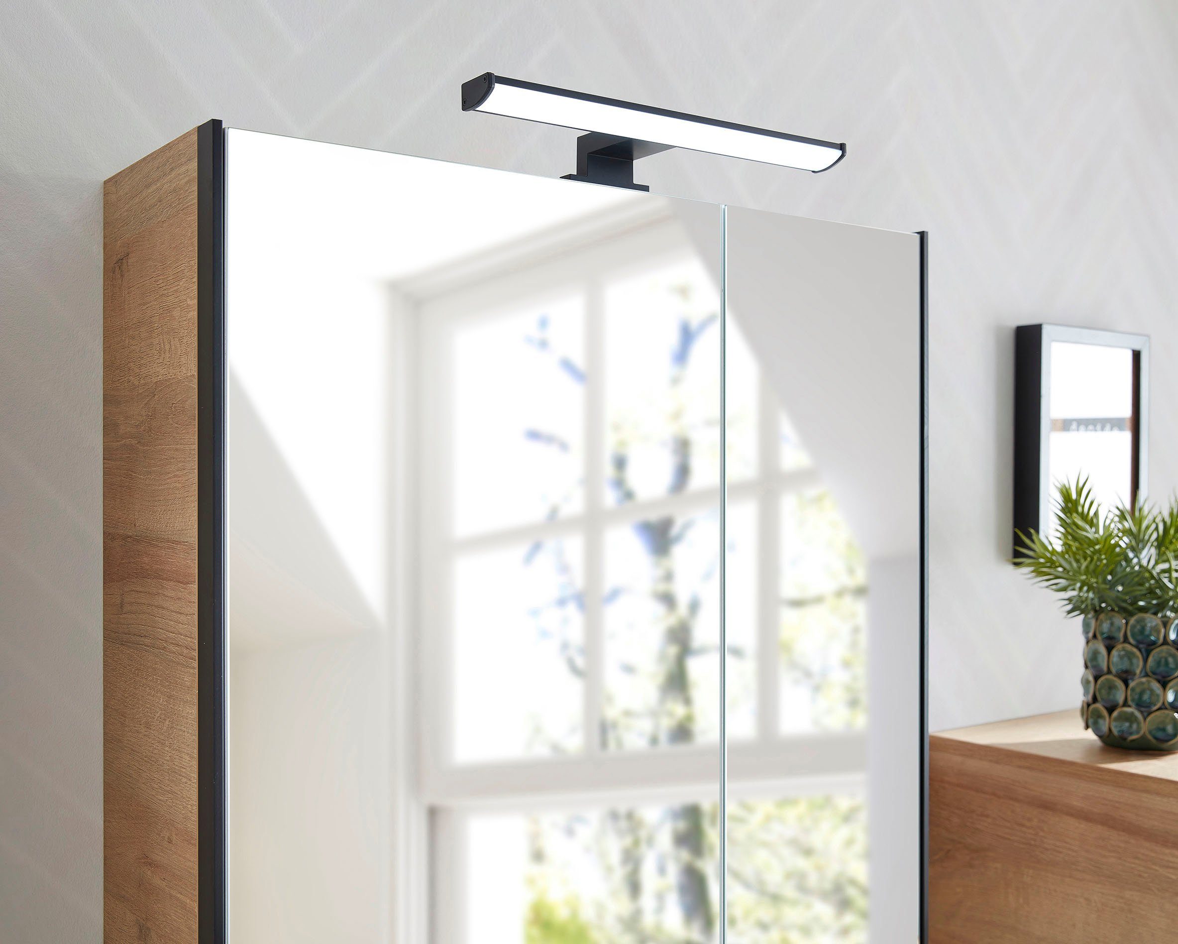 Saphir Badkamerserie Quickset 395 3-delig, wastafelonderkast met led-spiegelkast Middel kast, incl. deurdemper, 6 deuren, 1 lade, badkamer set (4-delig)