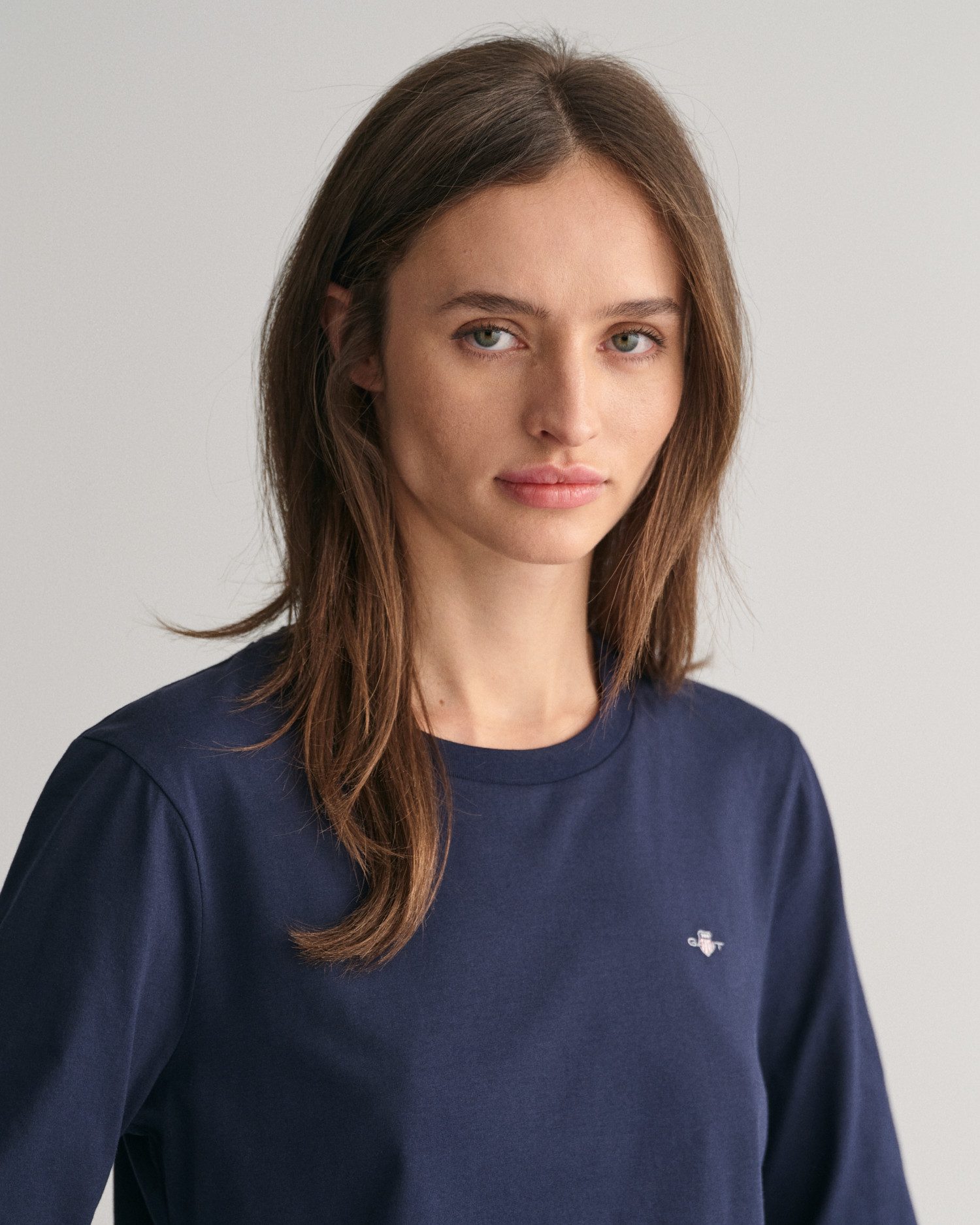Gant Shirt met lange mouwen REG SHIELD LS T-SHIRT klein logoborduursel op borsthoogte