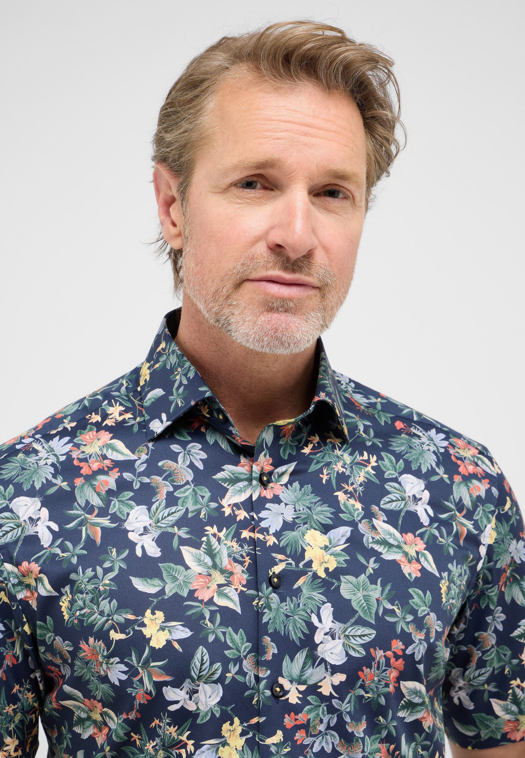 Eterna Overhemd met korte mouwen MODERN FIT NON IRON (strijkvrij)