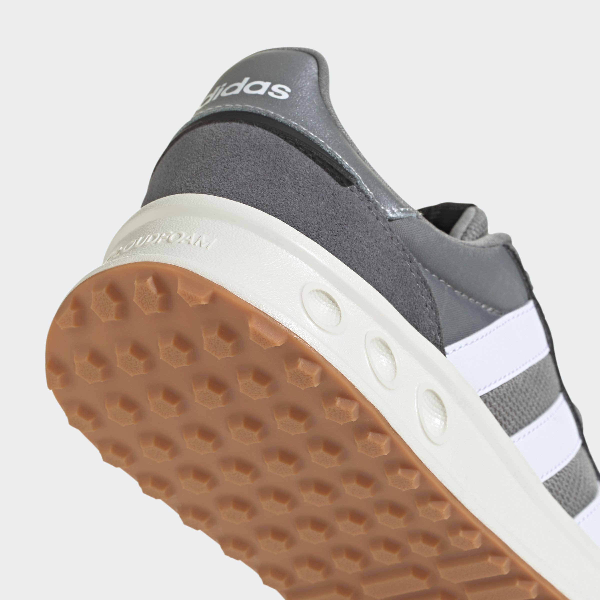 adidas Sportswear Sneakers geïnspireerd door het ontwerp van de adidas la trainer