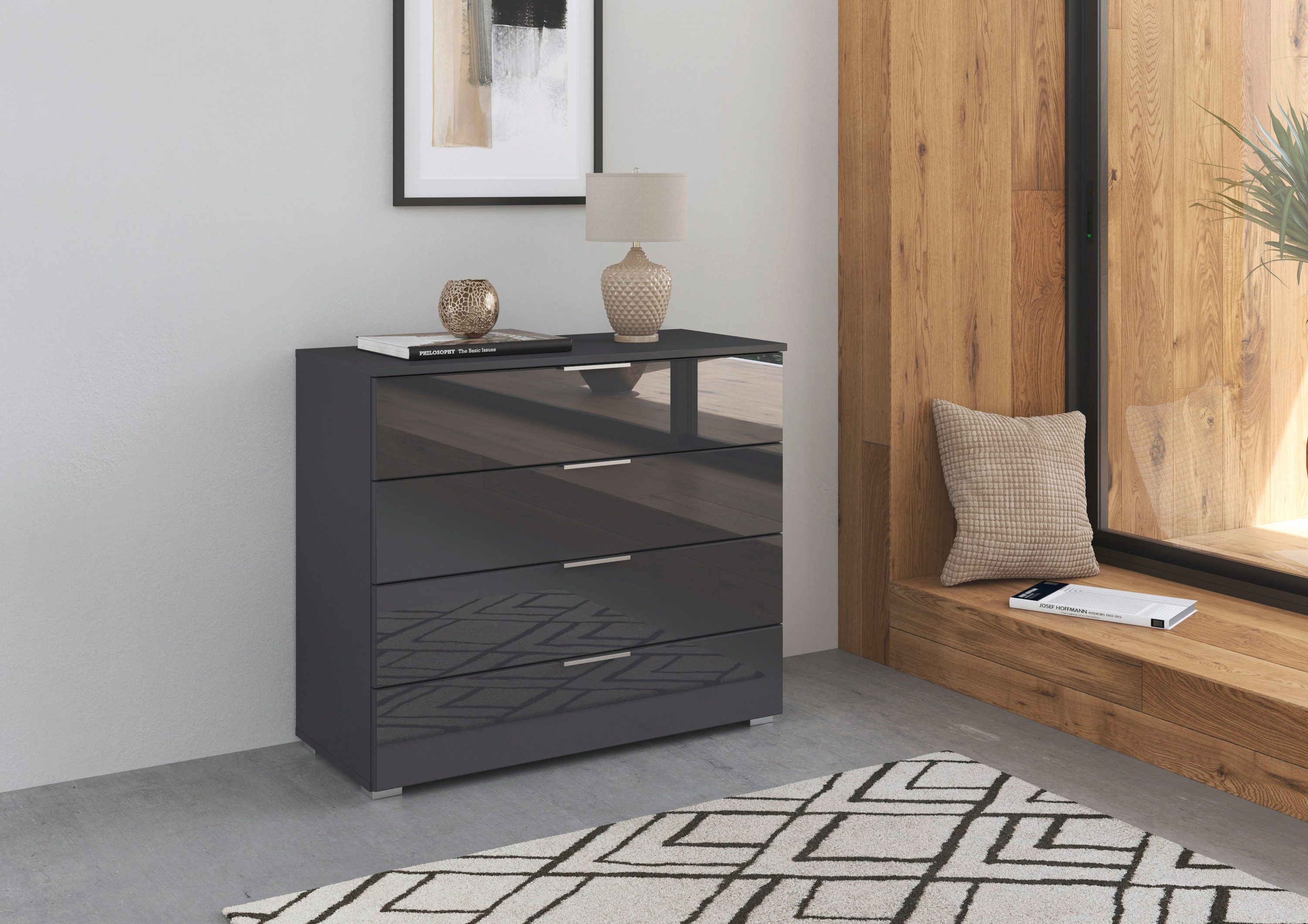 rauch Ladekast Sideboard AGORDO met glazen front Breedte 93 cm met 4 grote lades voor veel opbergruimte MADE IN GERMANY