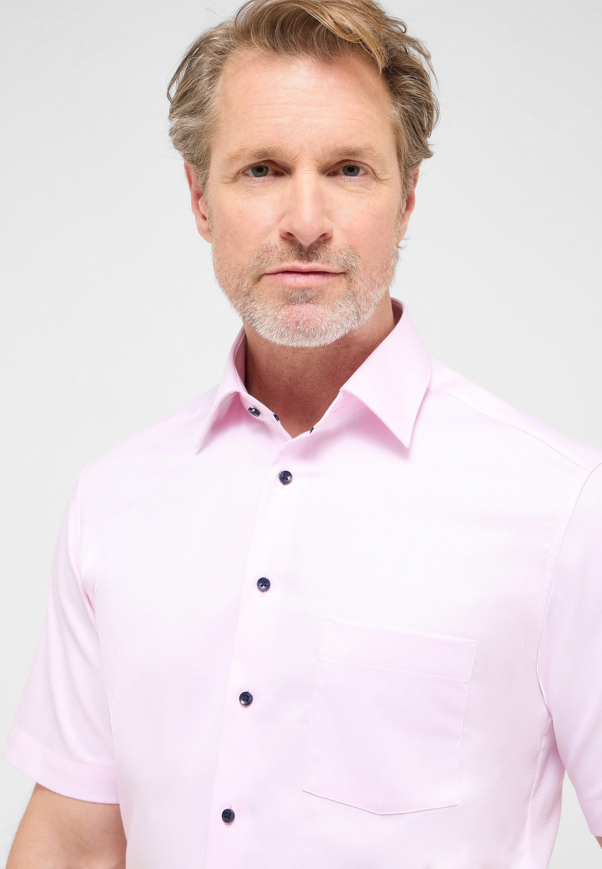 Eterna Overhemd met korte mouwen MODERN FIT NON IRON (strijkvrij)