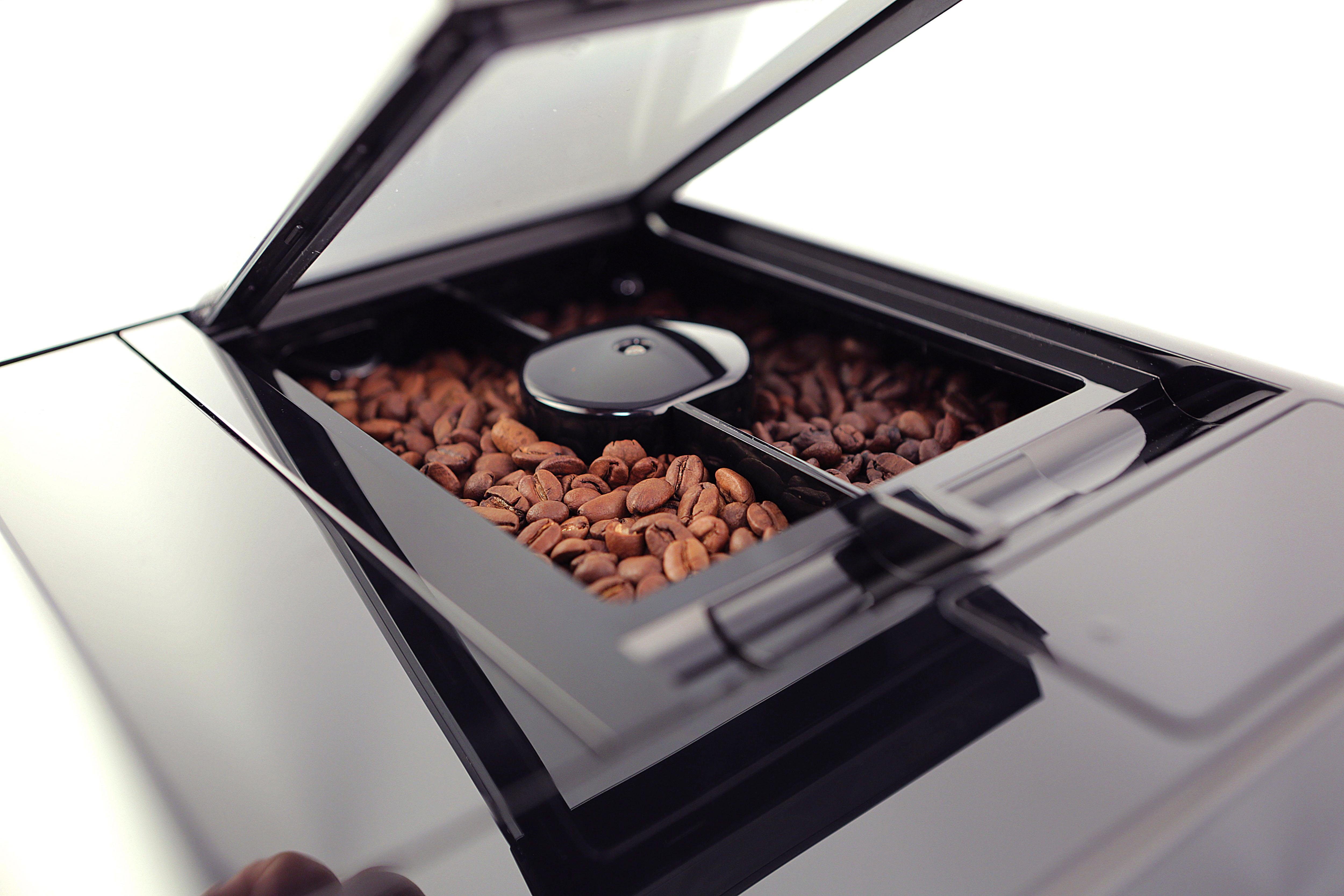 Melitta Volautomatisch koffiezetapparaat Barista T Smart® F831-101, 4 gebruikersprofielen &18 koffierecepten, naar origineel italiaans recept