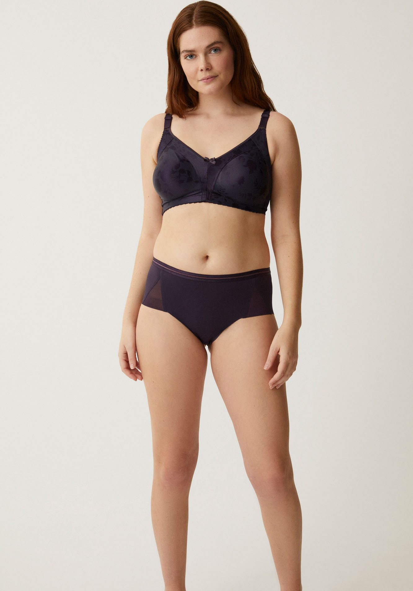 Naturana Minimizer-bh met elastische, naadloze cups (1-delig)