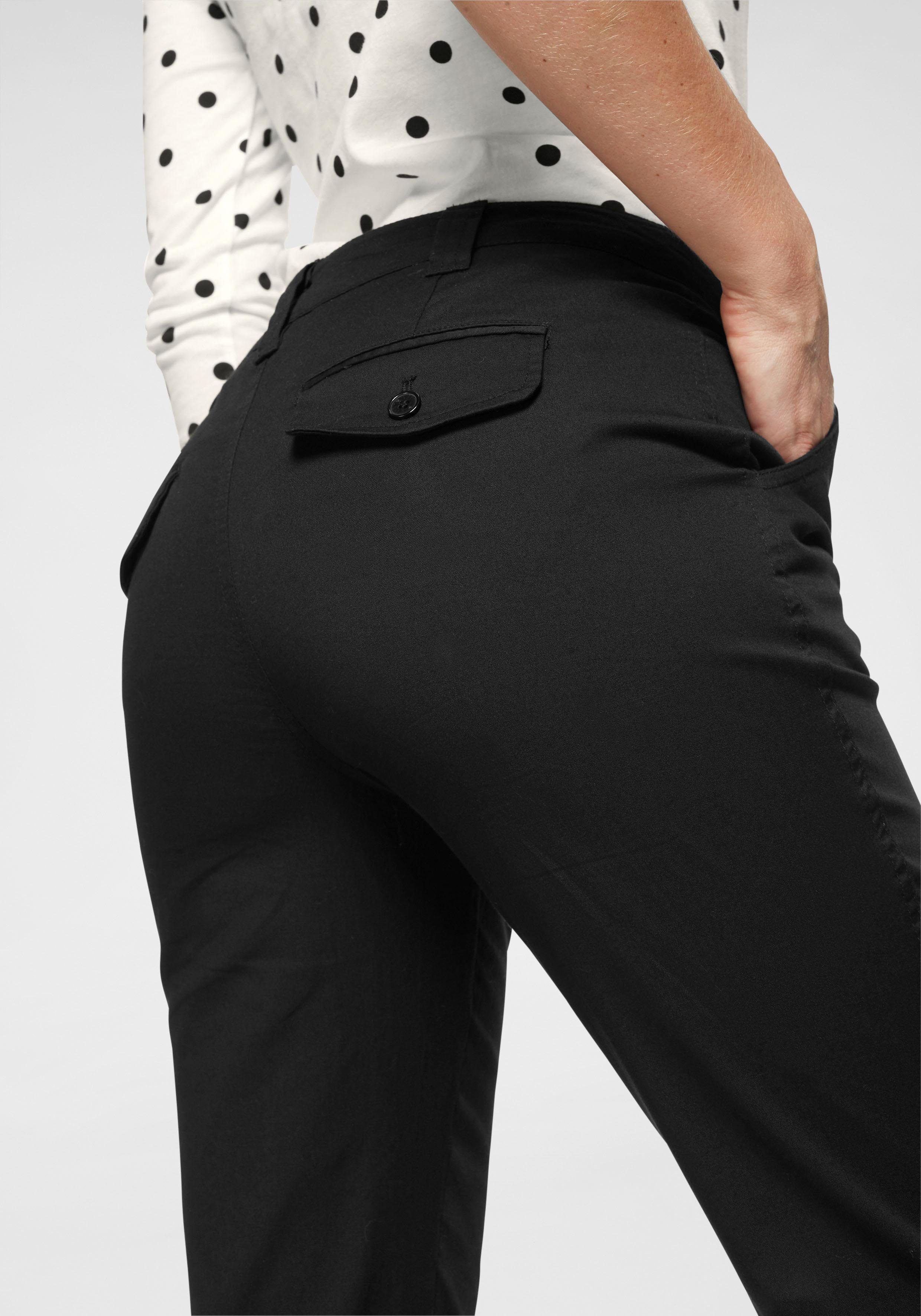 AJC Chino in een vlot model met klepzakken