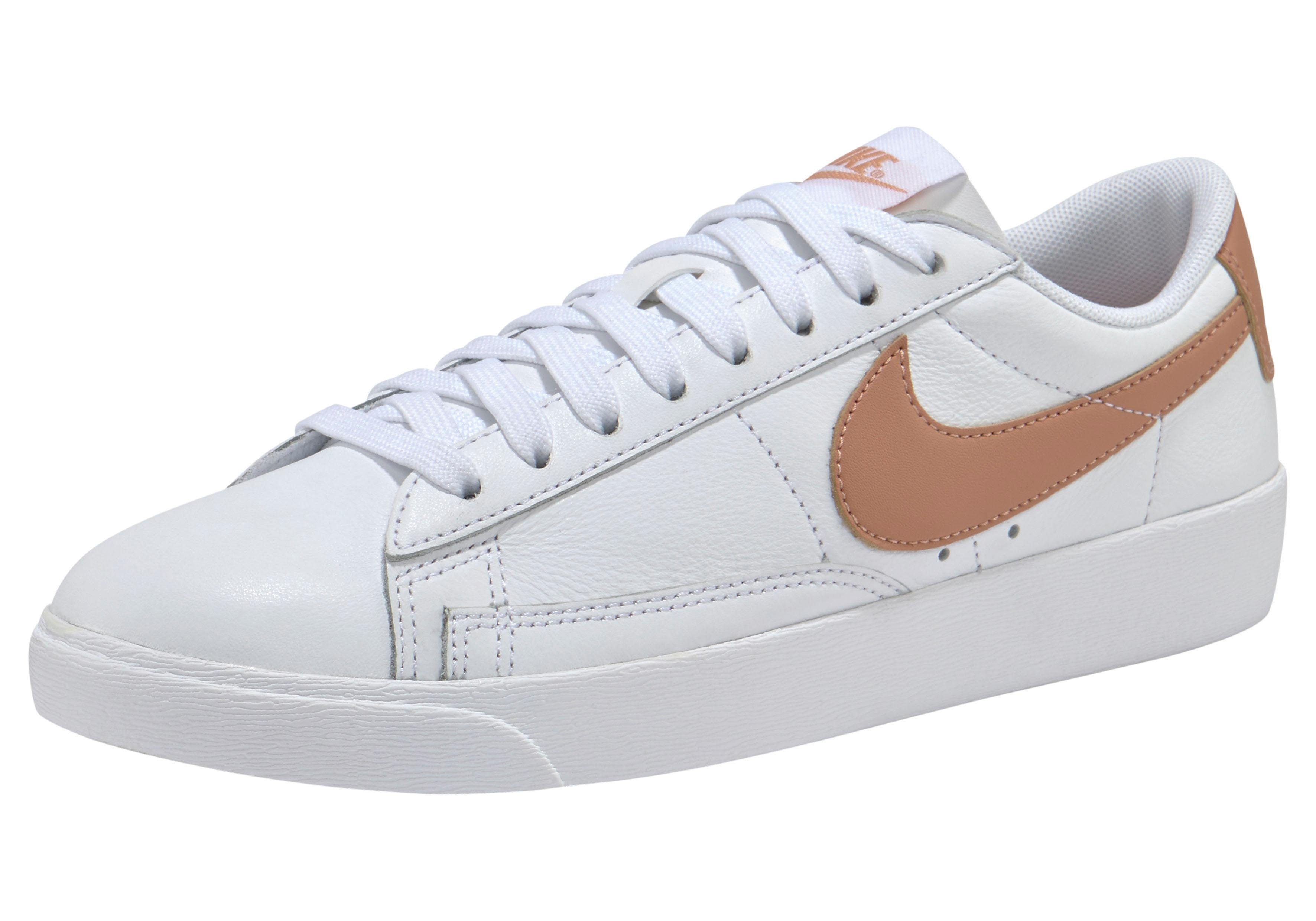 nike blazer laag