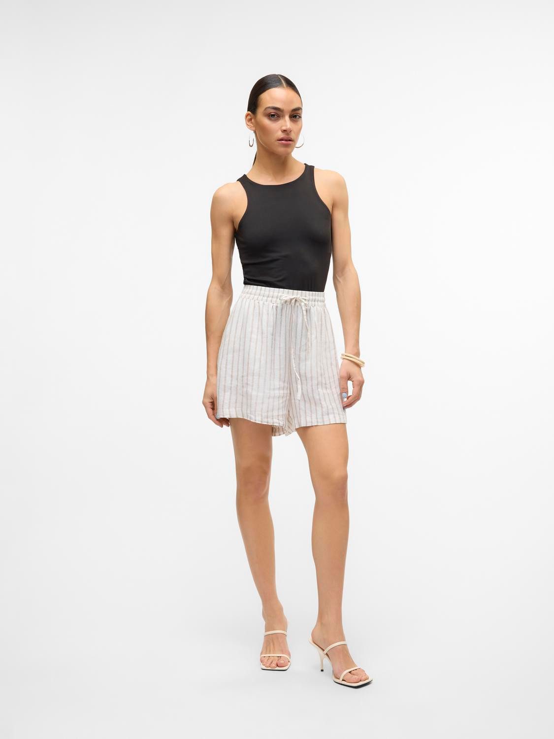 Vero Moda Short VMLINN LINEN SHORTS WVN NOOS