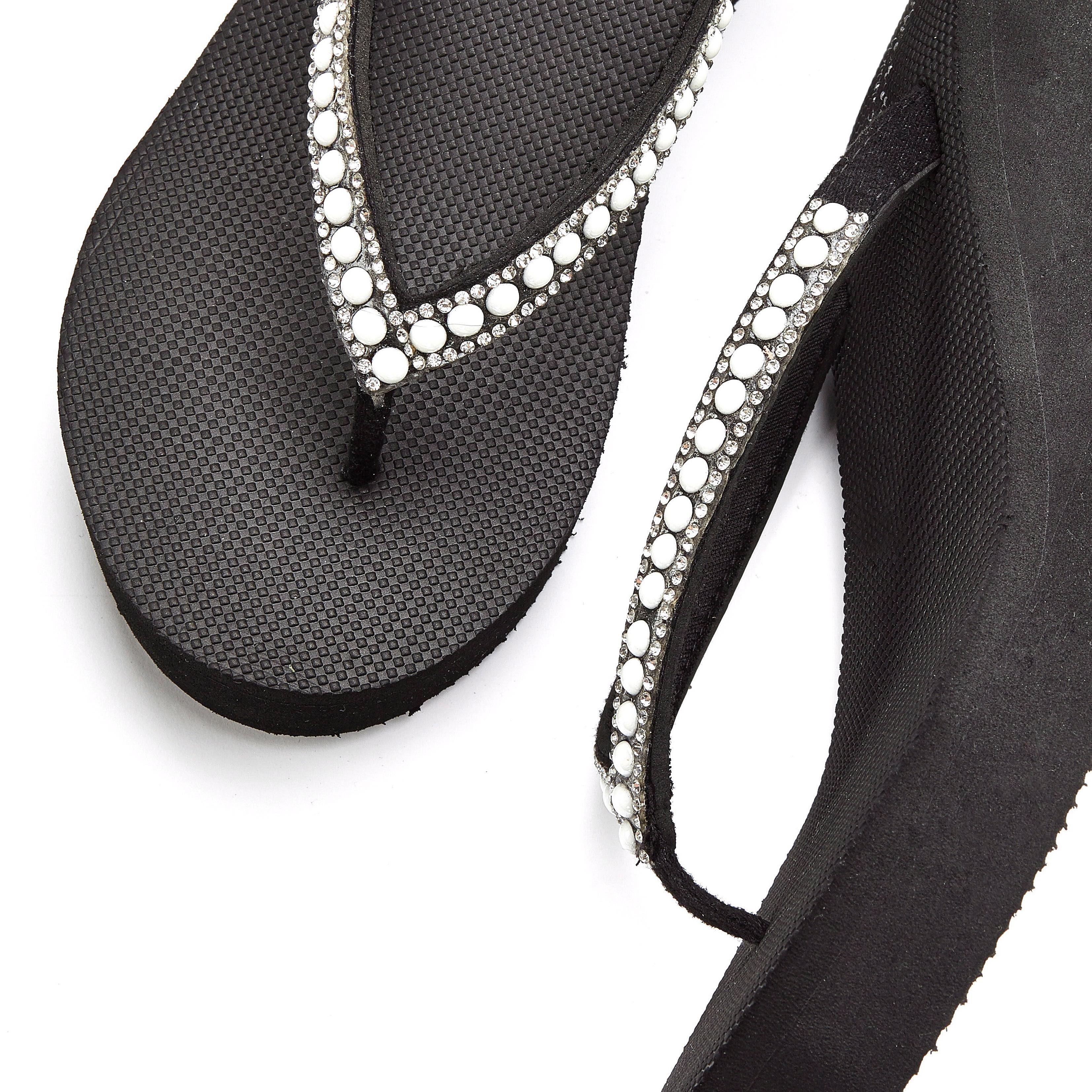 Lascana Badslippers Sandaal, pantoletten, badschoen met sleehak en parels VEGAN