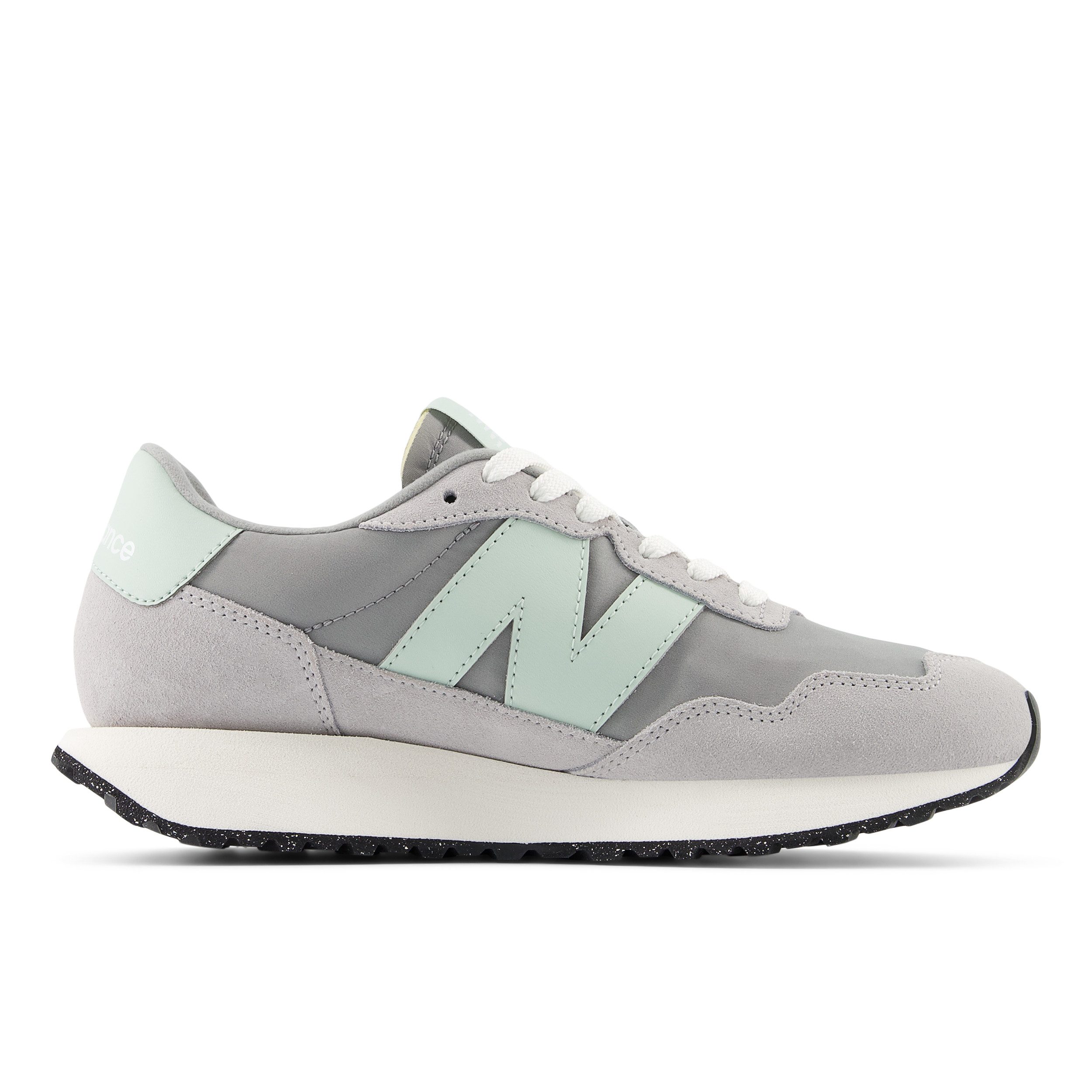 New Balance Sneakers 237