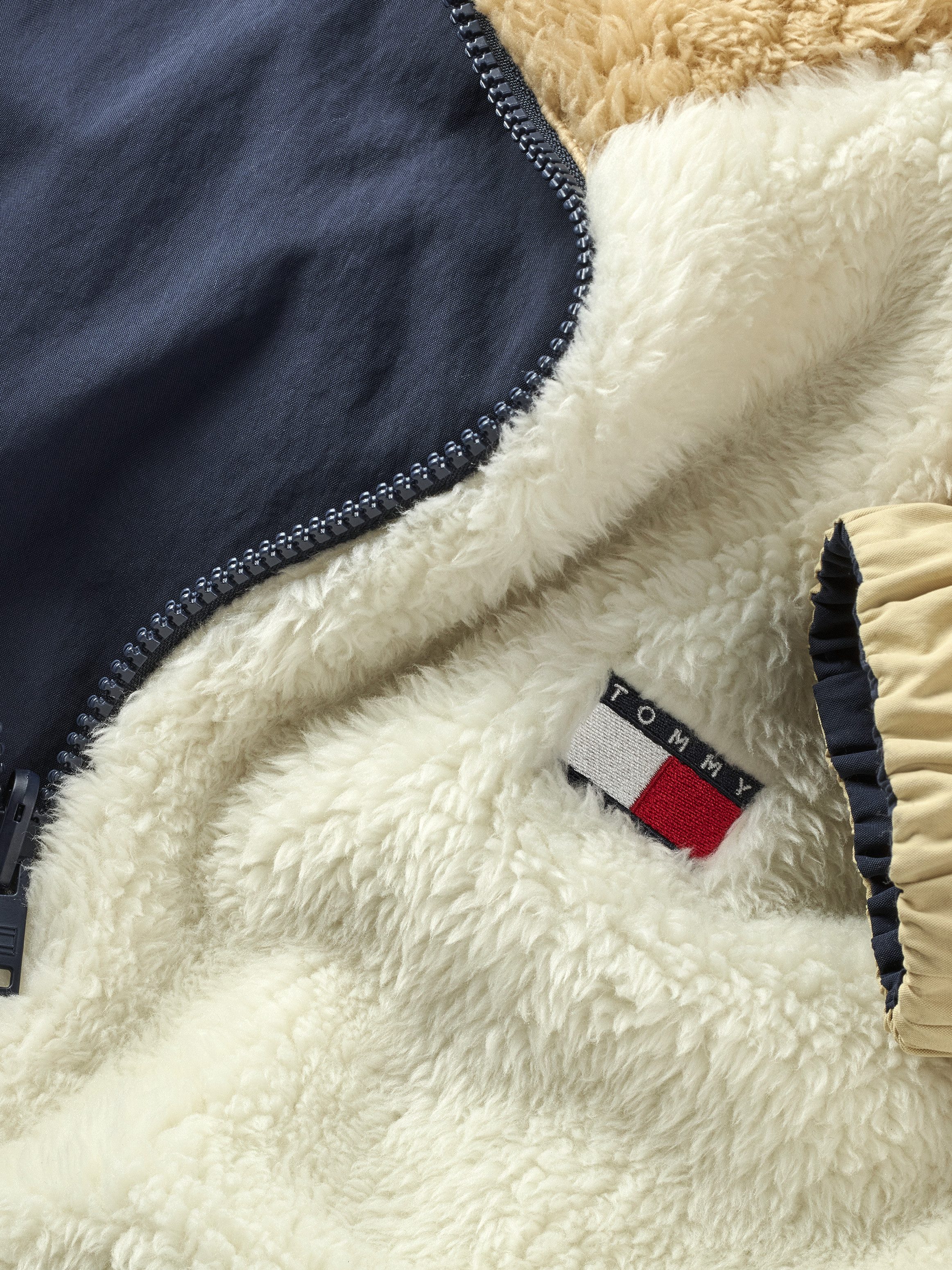 TOMMY JEANS Bomberjack TJM FLUFFY REVERSIBLE JACKET EXT