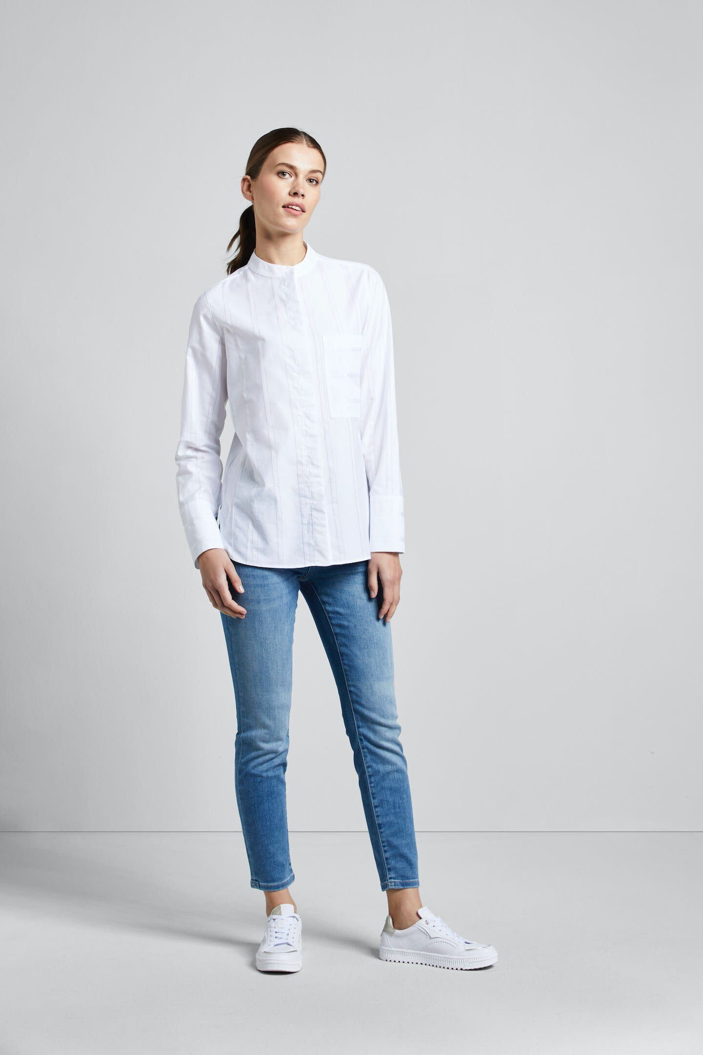 Bugatti Overhemdblouse met een ronde hals