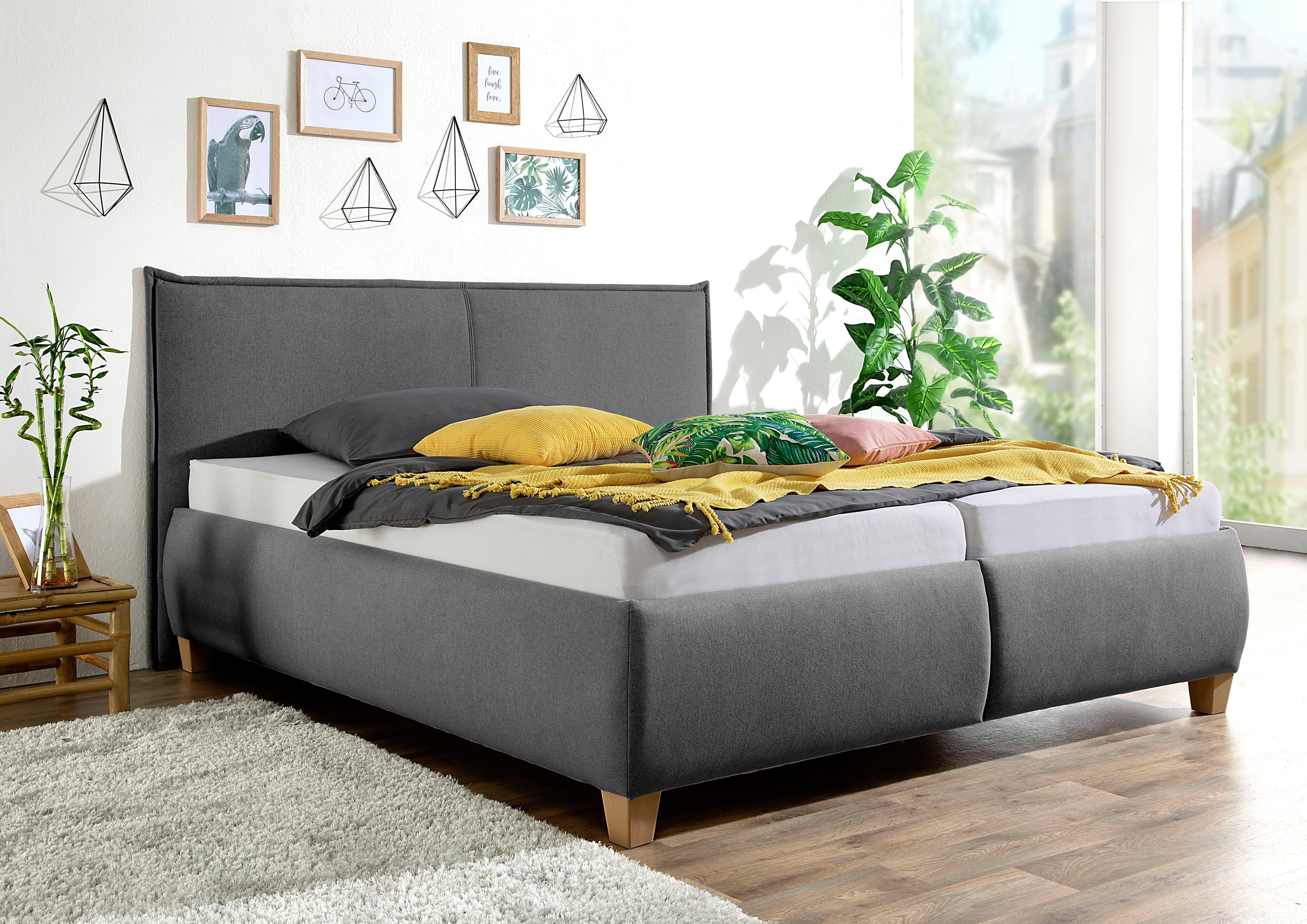 Maintal Gestoffeerd bed met bedkist