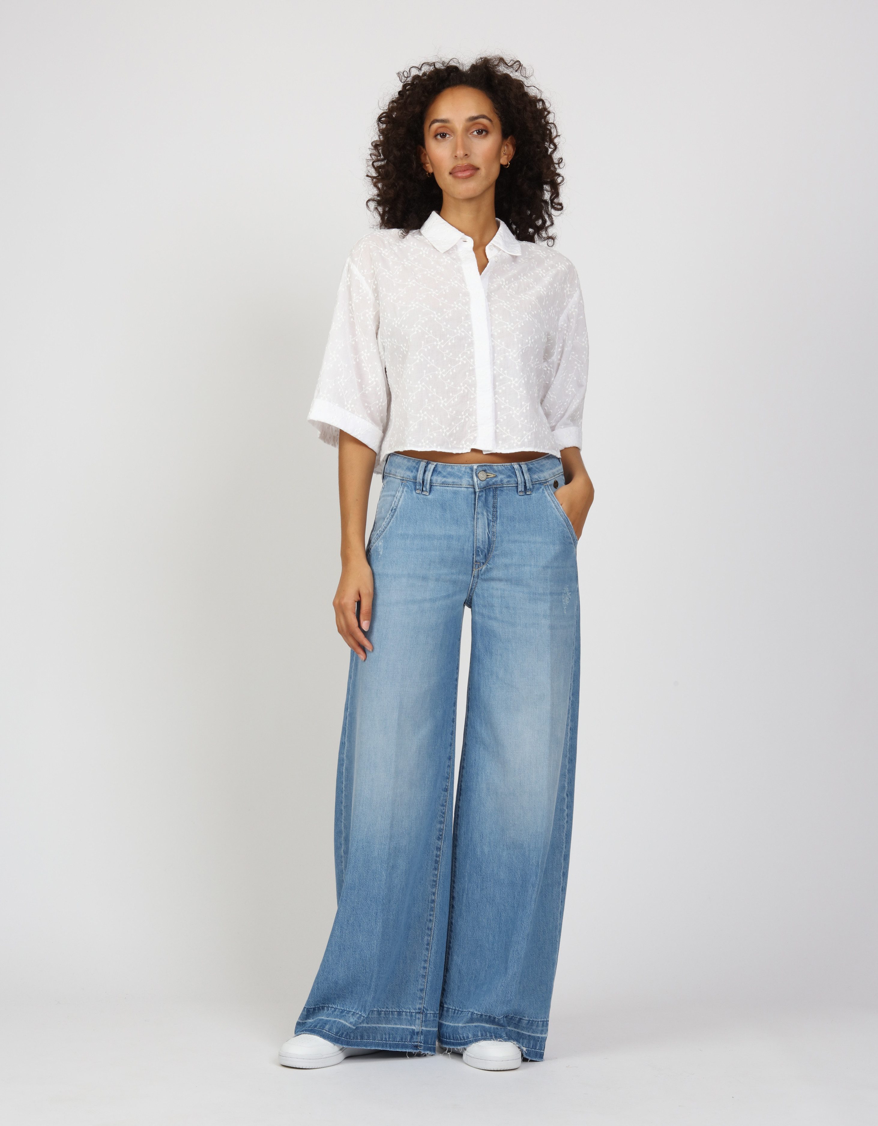 GANG Wijde jeans 94MONA met wijde pijpen en open zoom