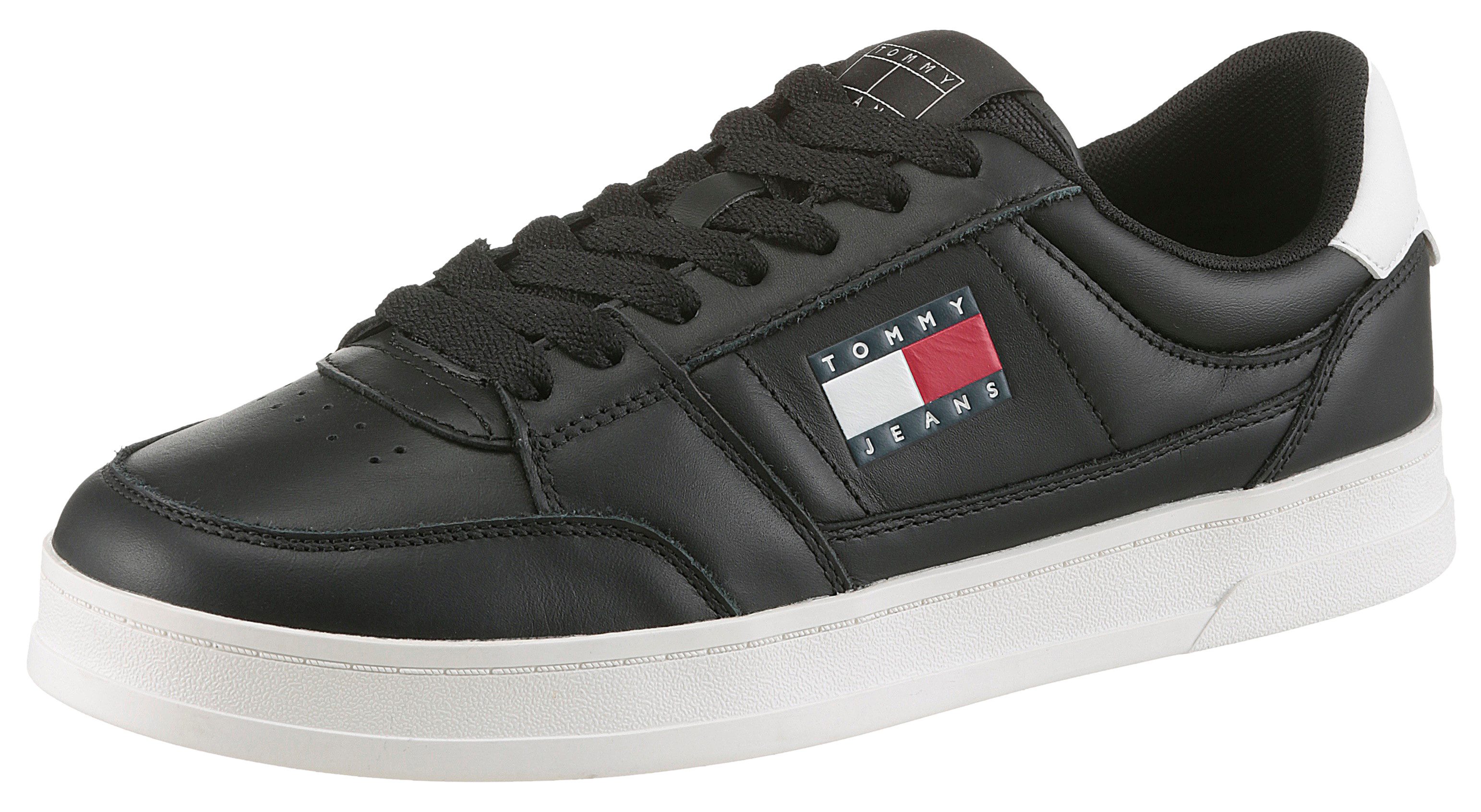 TOMMY JEANS Plateausneakers TJM THE GREENWICH NEW ESS , vrijetijdsschoen, lage schoen, veterschoen in basket-style