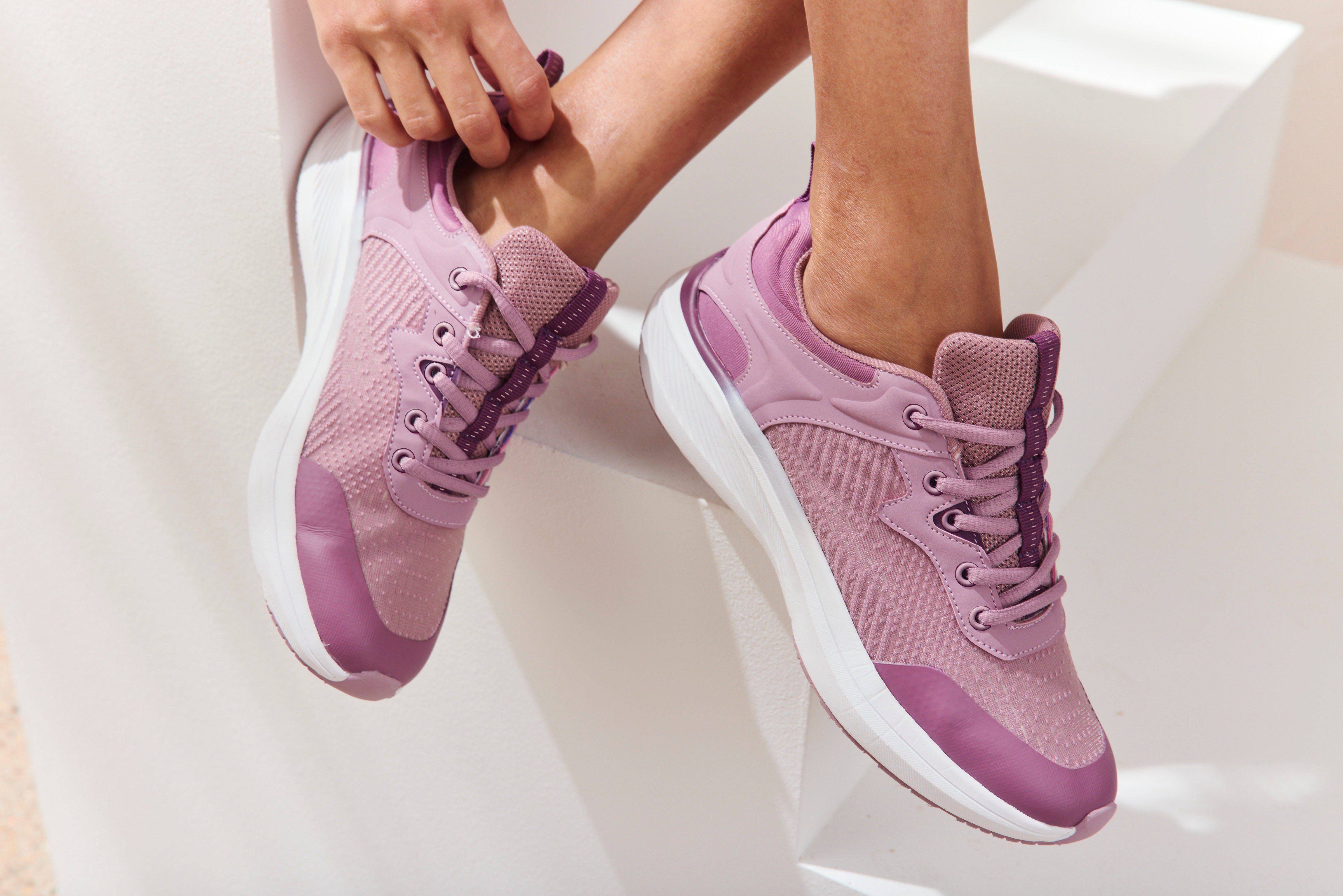 Lascana Sneakers Vrijetijdsschoen, veterschoen met uitneembare binnenzool VEGAN