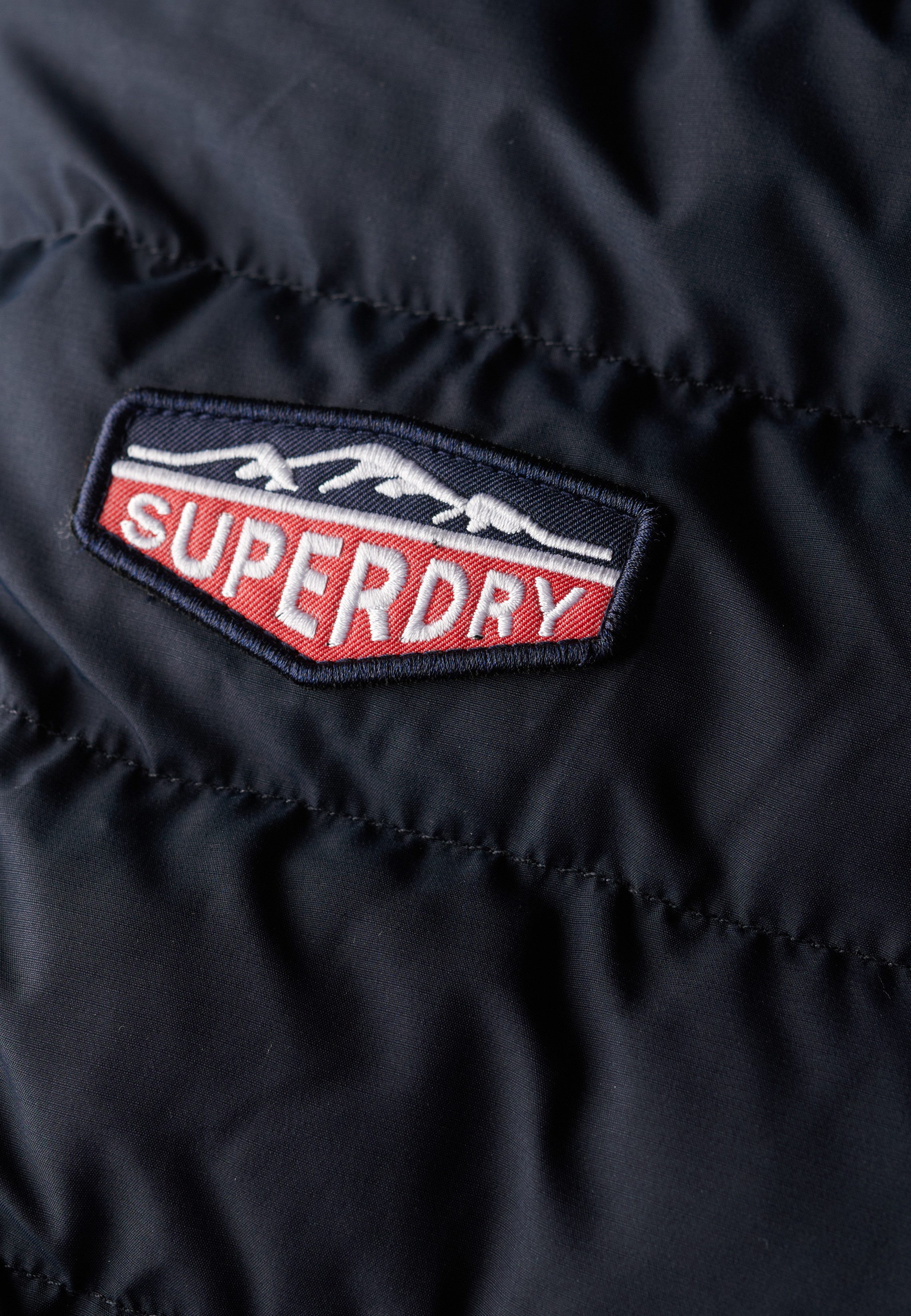 Superdry Gewatteerde jas HOODED FUJI PADDED JACKET