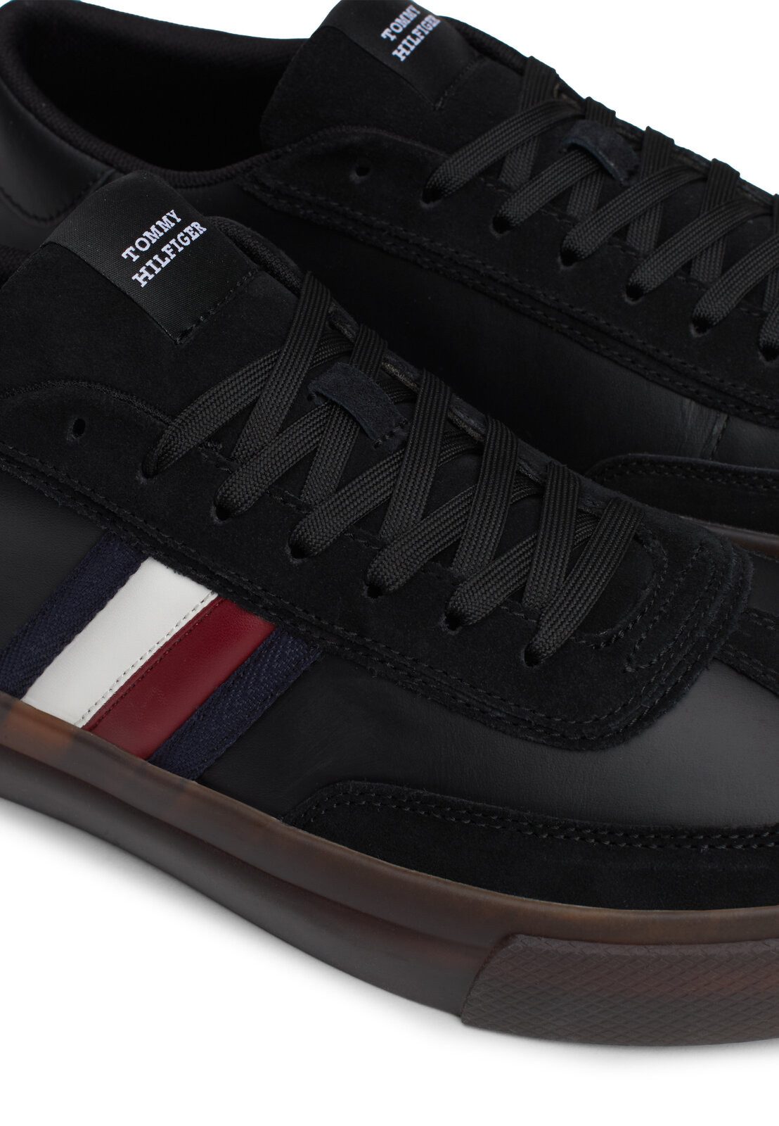 Tommy Hilfiger Sneakers TH CUPSET TERRACE , vrijetijdsschoen, lage schoen, veterschoen met zijstrepen