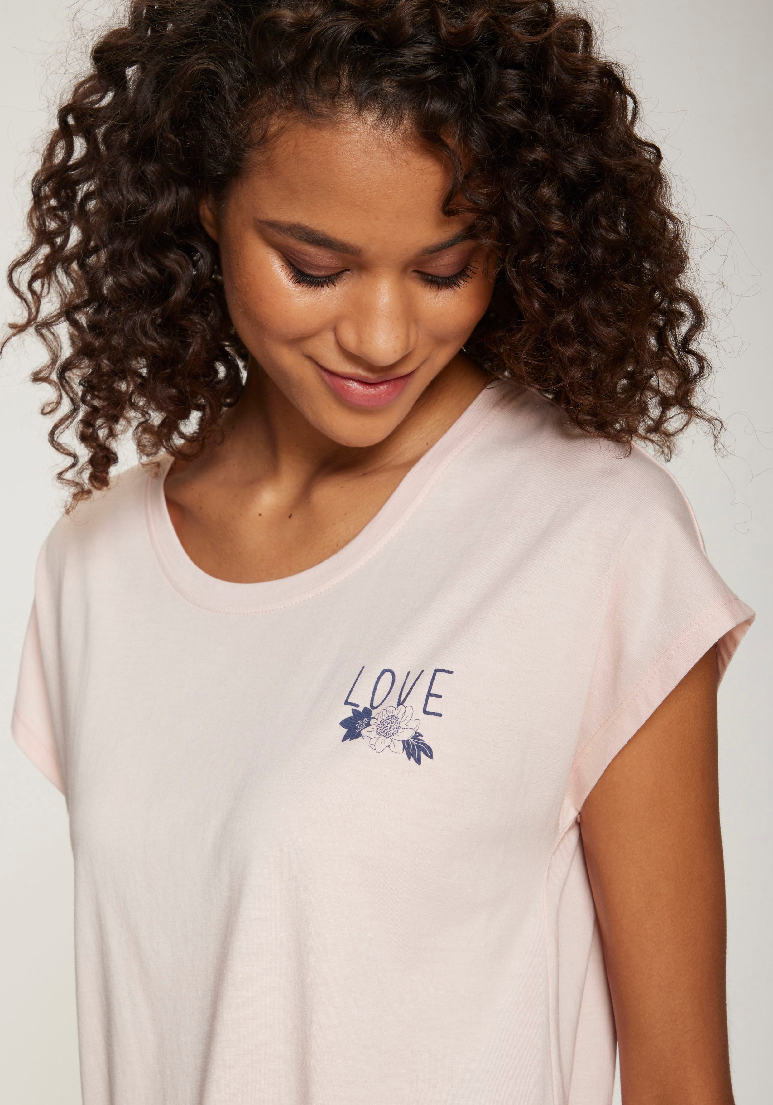Vivance Dreams T-shirt met kleine print op de borst