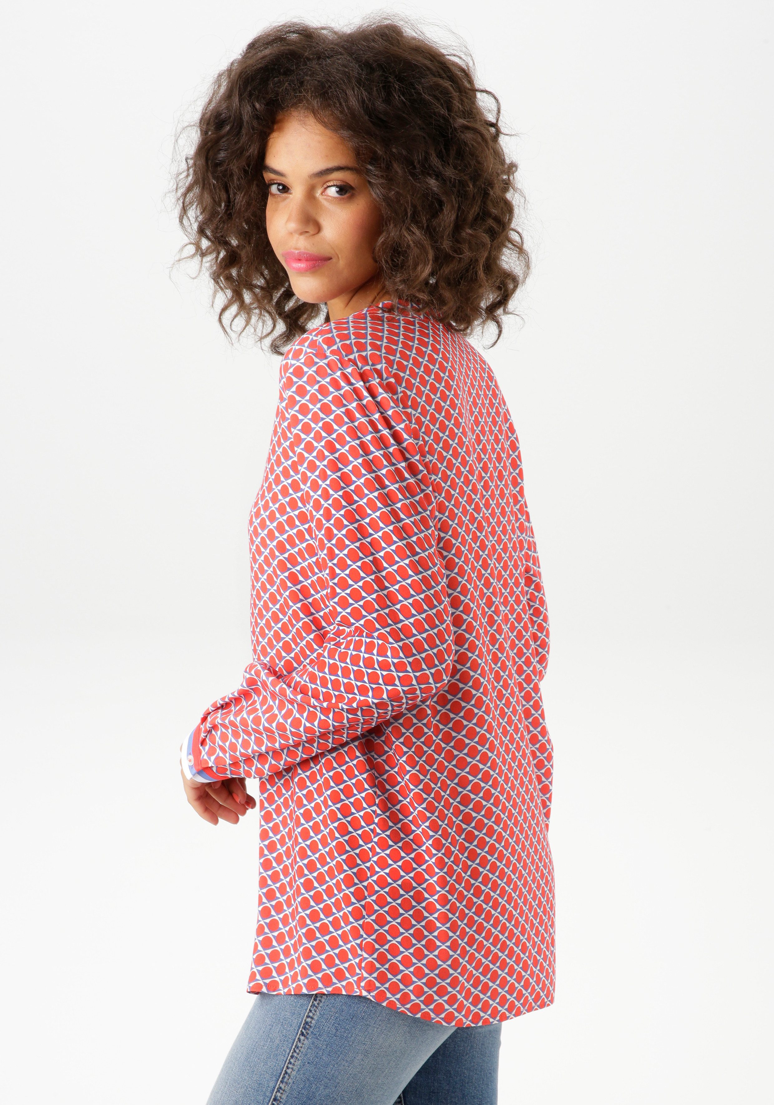 Aniston CASUAL Blouse zonder sluiting met interessante grafische print