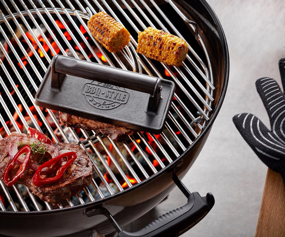 GEFU Vleeshamer Vleesverzwaring BBQ effectieve gewichtsverdeling voor gelijkmatig grillen (1 stuk)