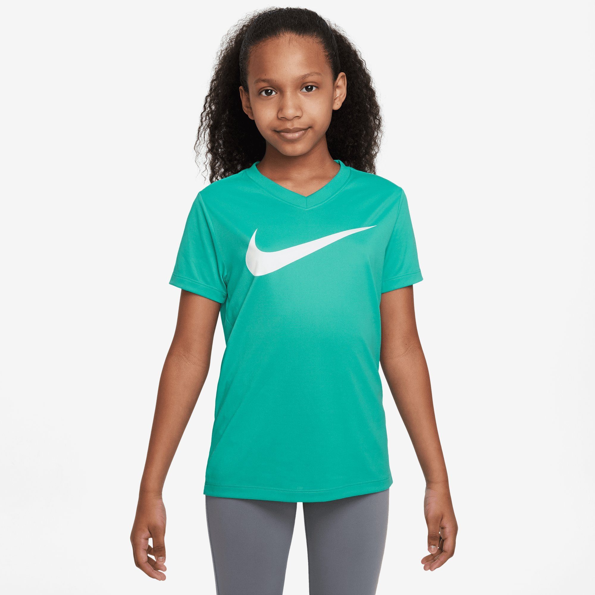 nike shirt girl