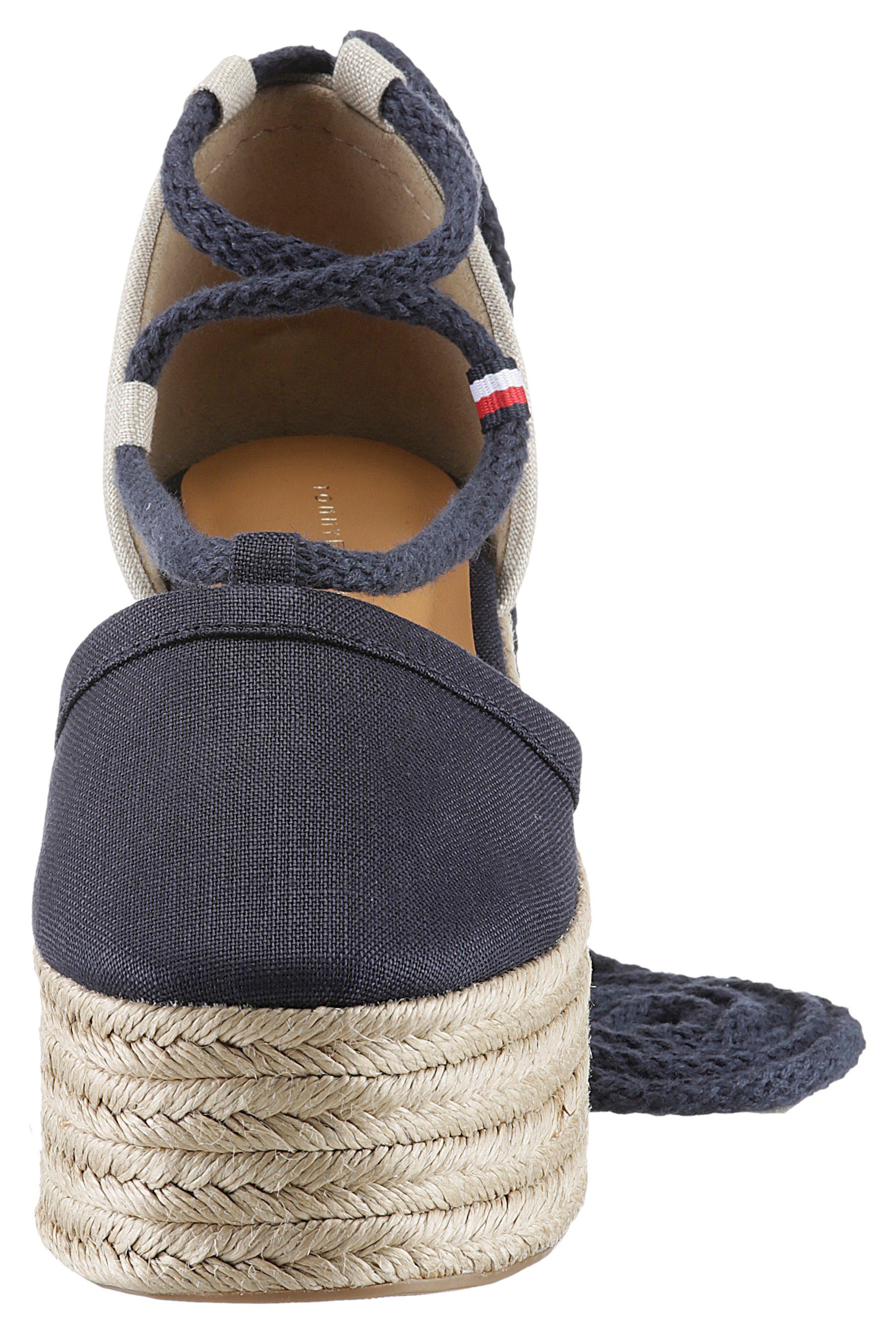 Tommy Hilfiger Espadrilles CLOSED TOE LINEN FLATFORM , zomerschoen, sleehak, met mooie enkelveters
