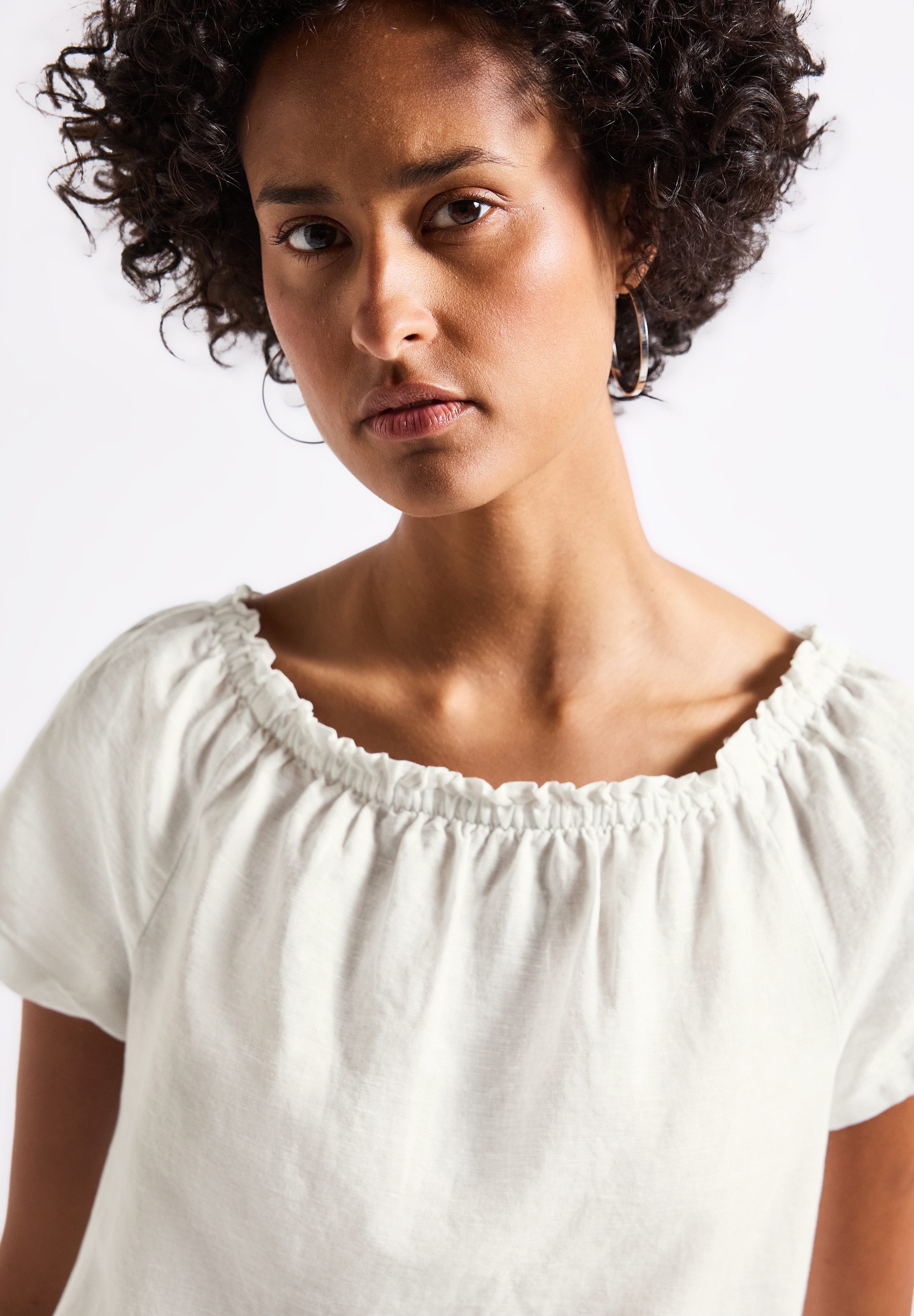 STREET ONE Crêpe-blouse met ruches-kraag en van linnen