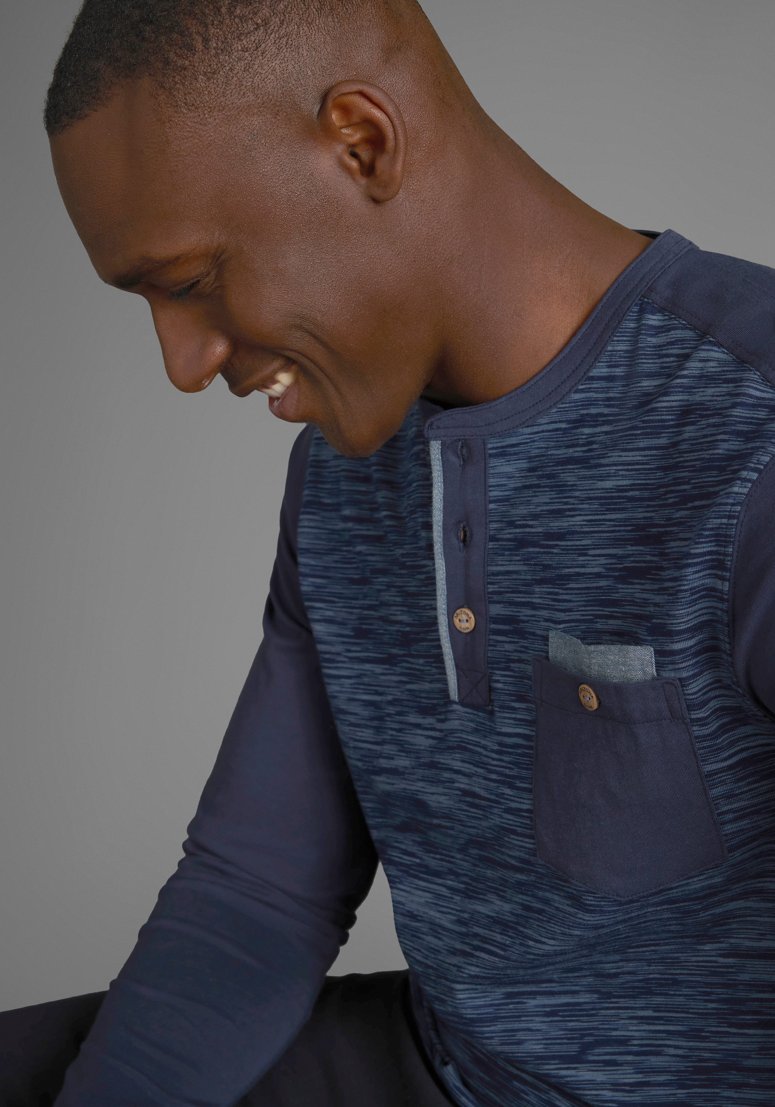Arizona Longsleeve Lange mouwen, gemêleerde look, ronde hals met knoopsluiting