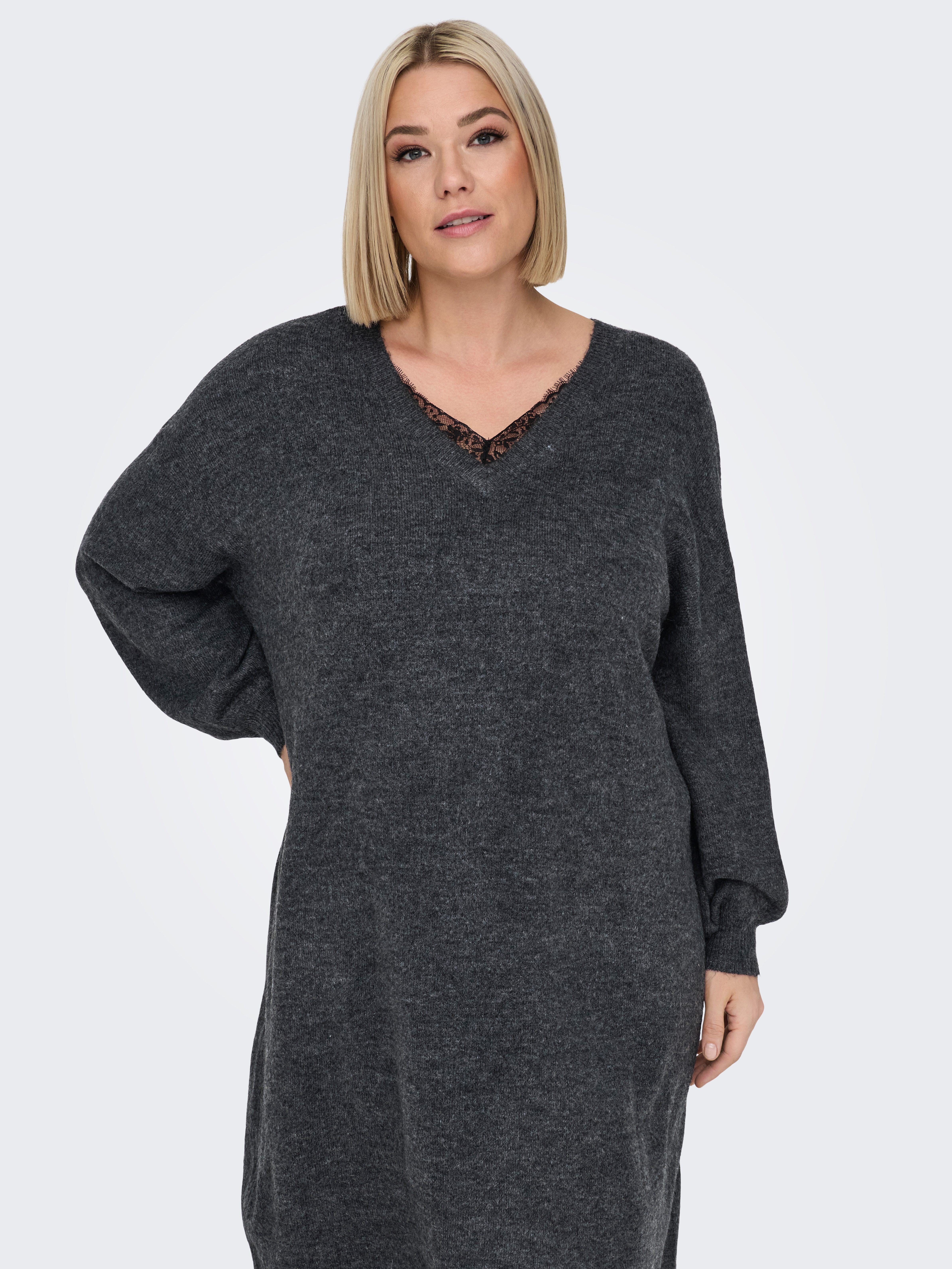 ONLY CARMAKOMA Gebreide jurk CARMANIFESTA LS V-NECK DRESS KNT BF
