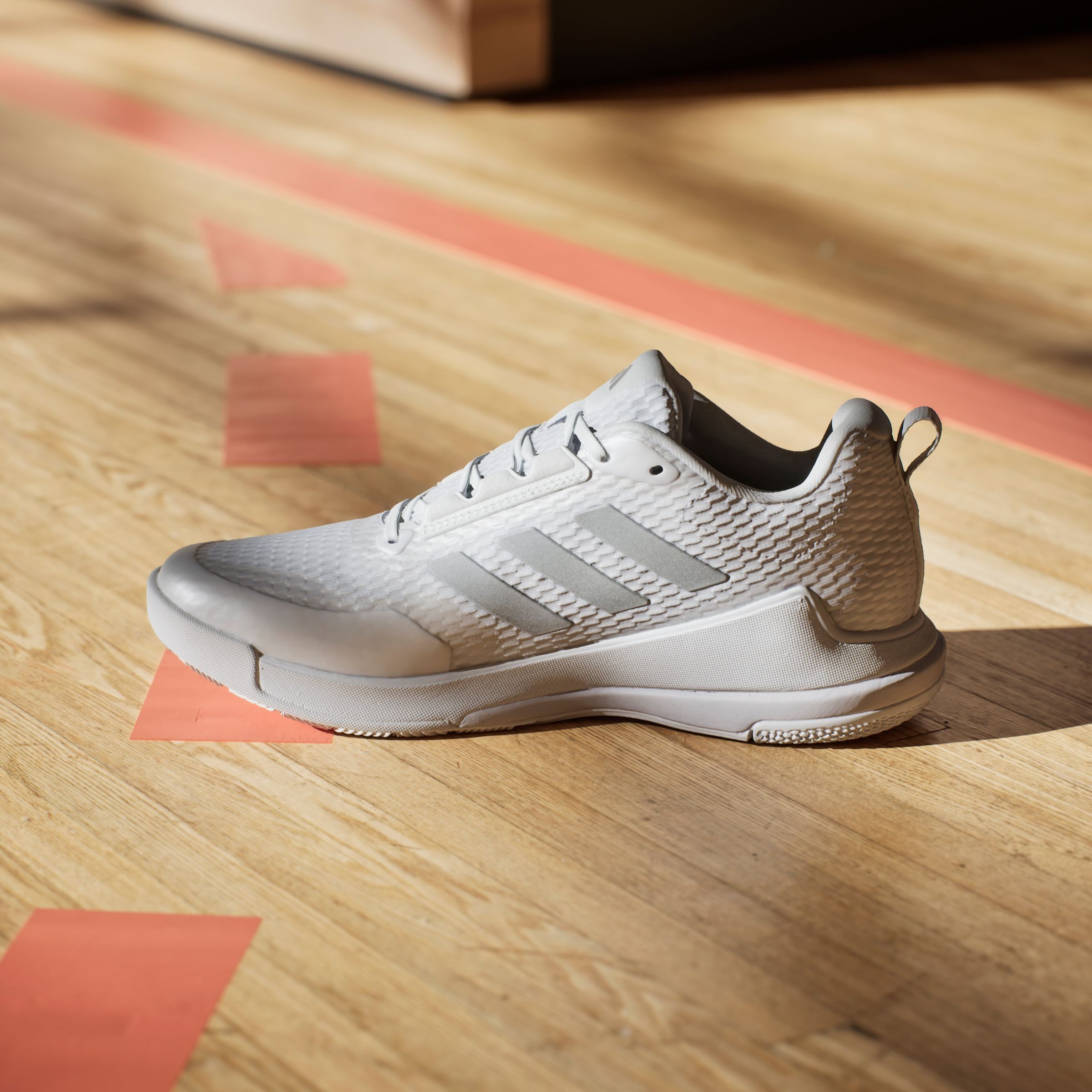 adidas Performance Indoorschoenen NOVAFLIGHT 2 INDOOR bijzonder geschikt voor volleybal en basketbal
