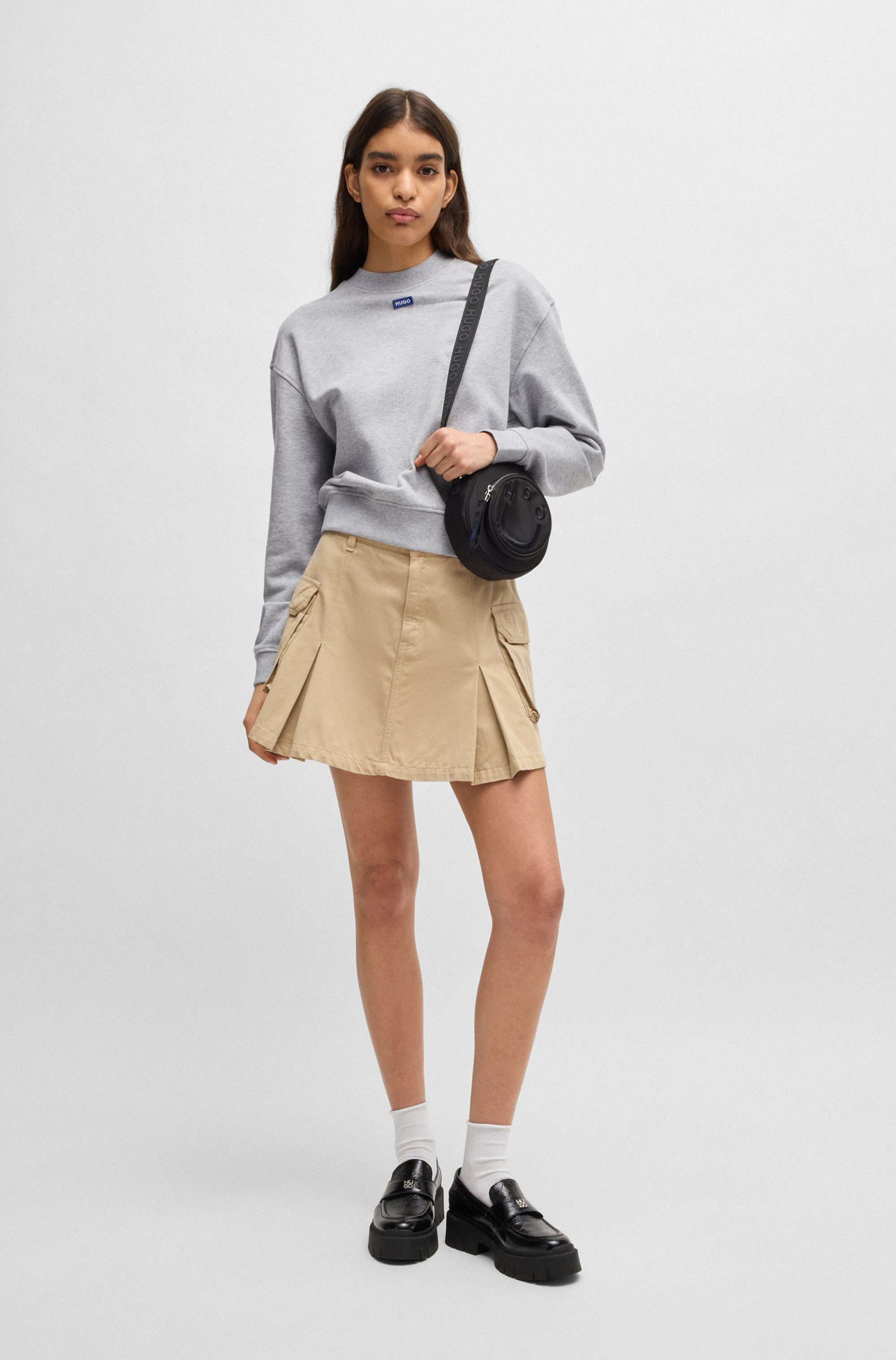 HUGO Blue Sweatshirt Delessa met opgestikt logo