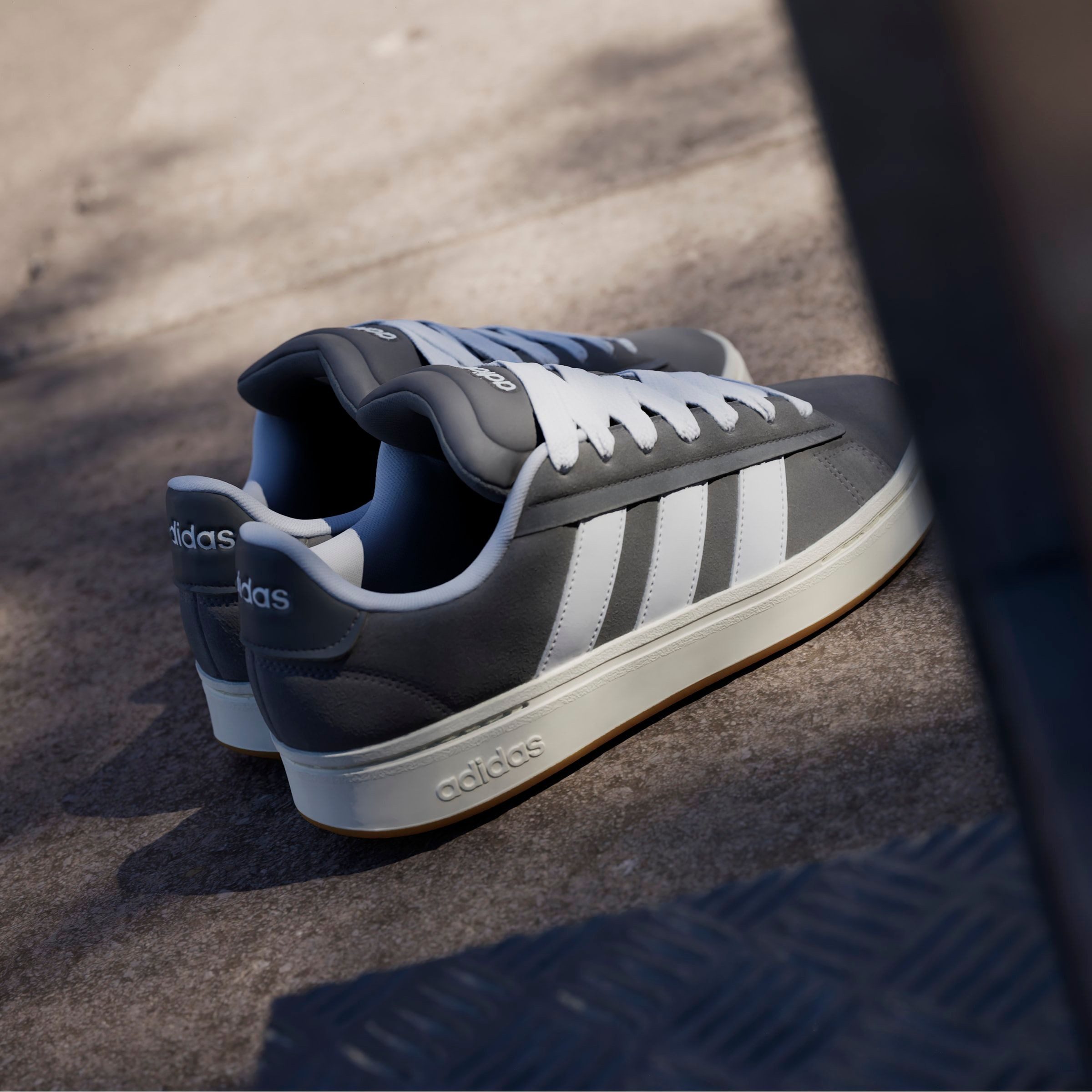 adidas Sportswear Sneakers GRAND COURT ALPHA Design geïnspireerd door de adidas Campus 00