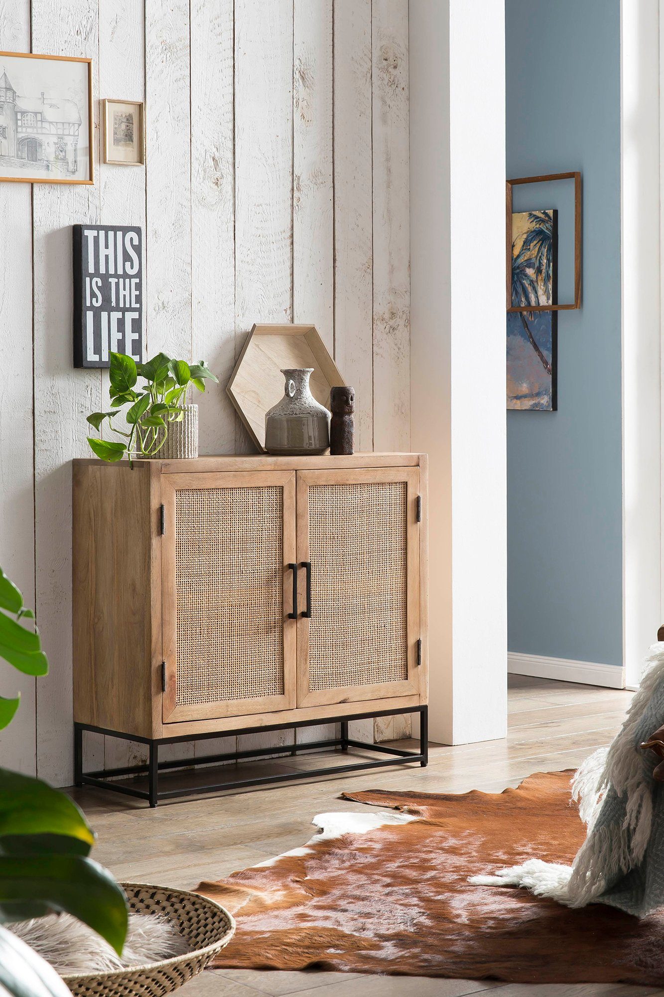 SIT Kast Met inzet van rotan-vlechtwerk dressoirs beige
