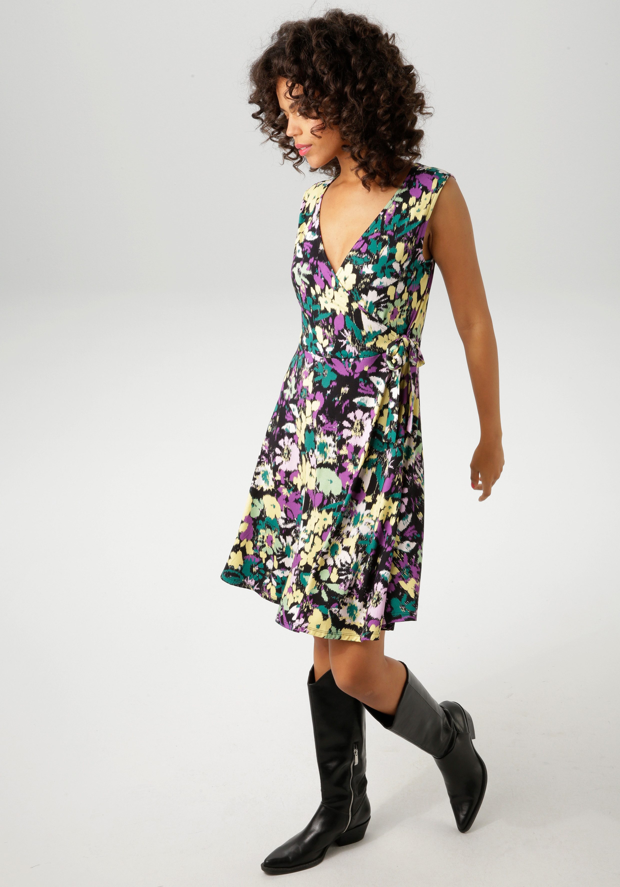 Aniston CASUAL Zomerjurk met schilderachtig bloesemprint elk stuk is uniek nieuwe collectie