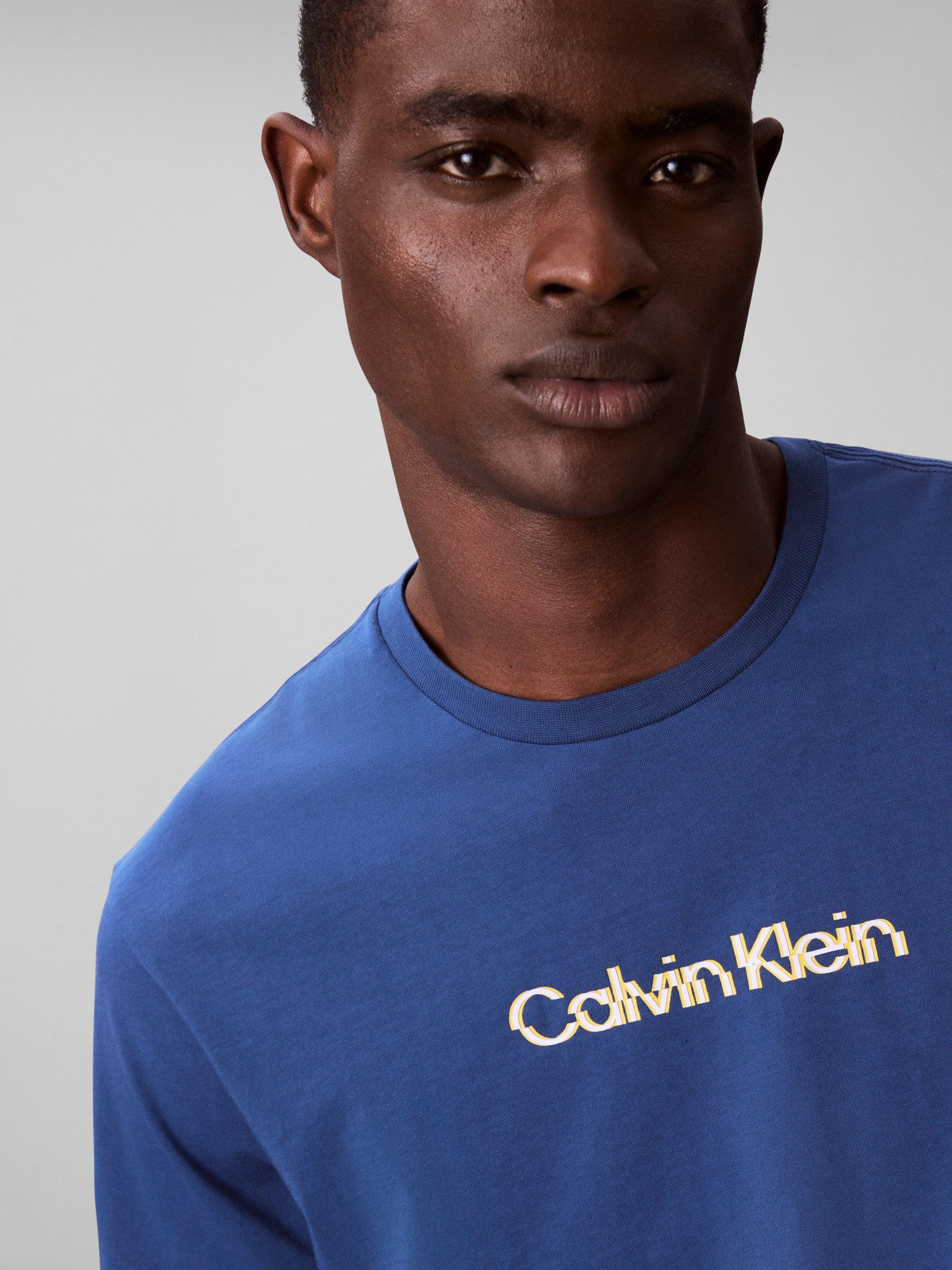Calvin Klein T-shirt