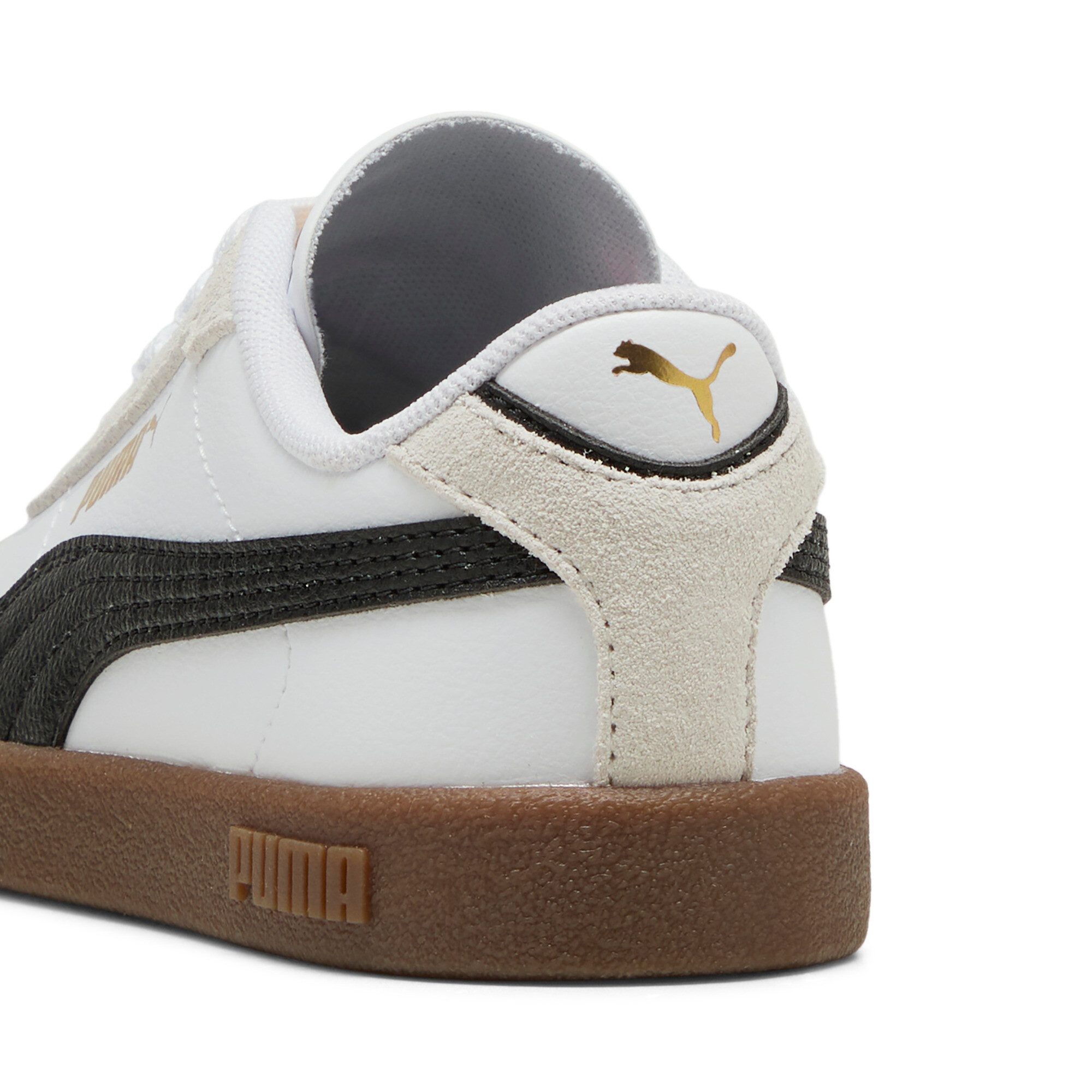 PUMA Sneakers