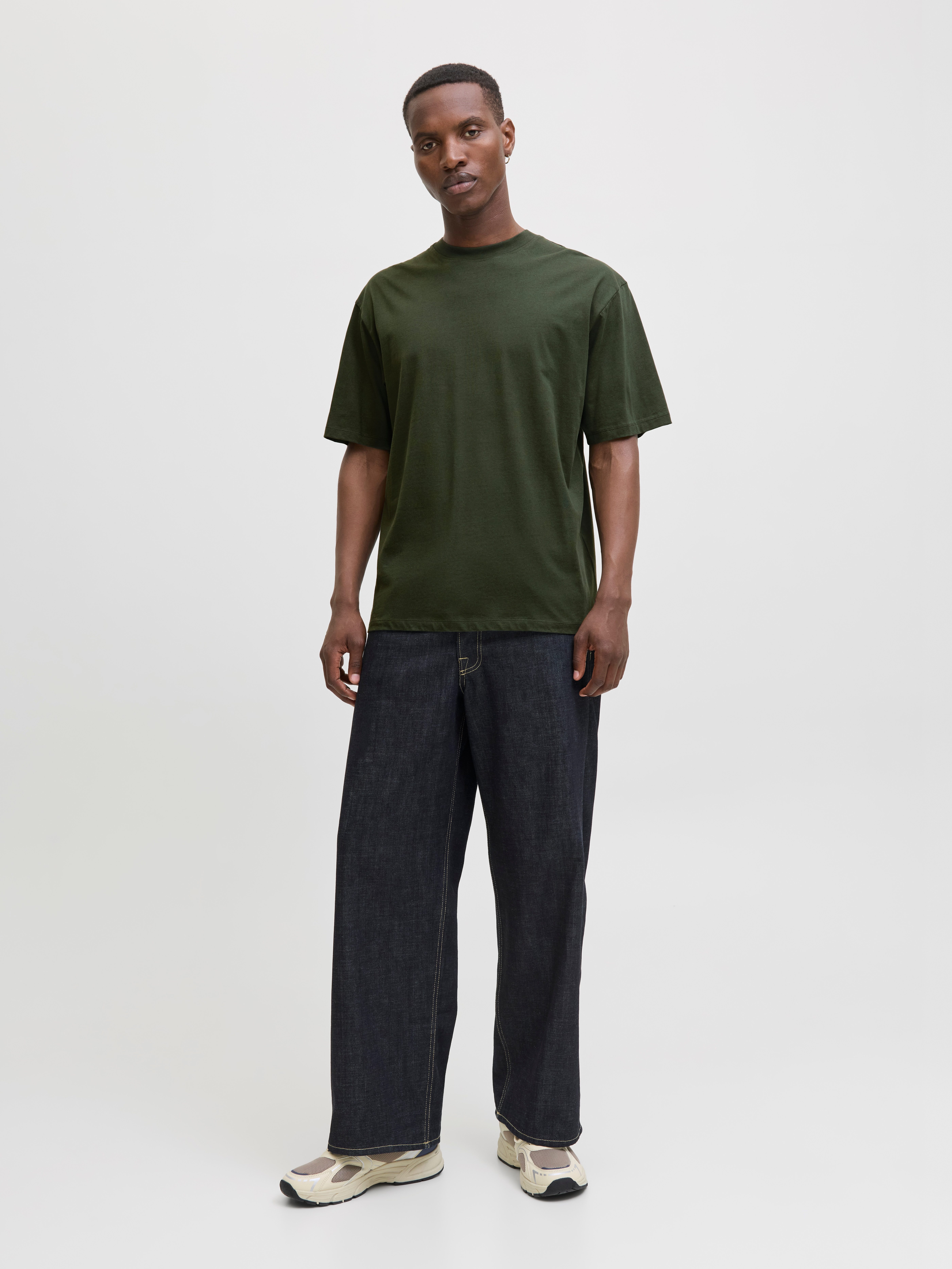 Jack & Jones Oversized shirt JJEBRADLEY TEE SS O-NECK NOOS