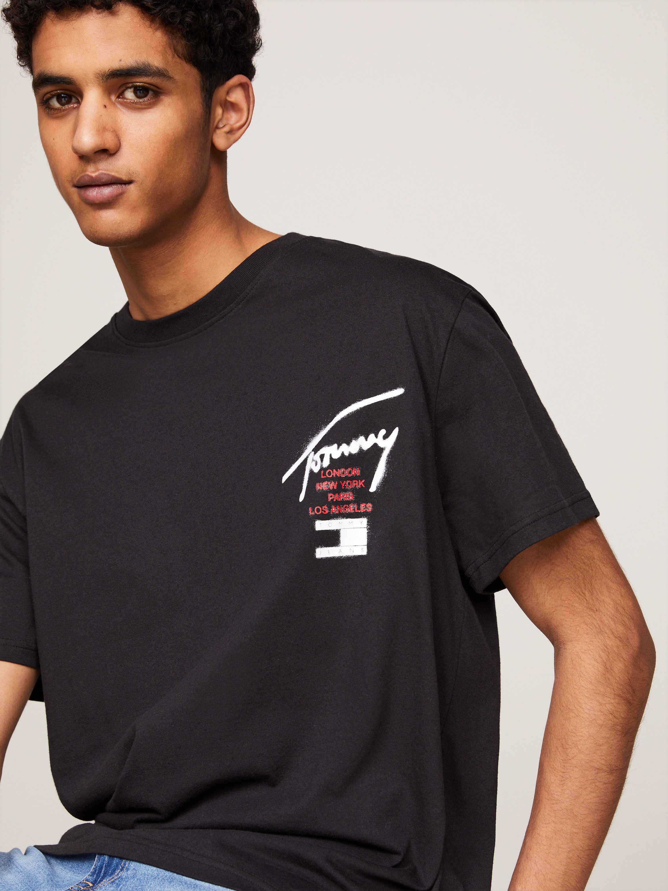 TOMMY JEANS T-shirt TJM REG GRAFFITI SIG TEE EXT