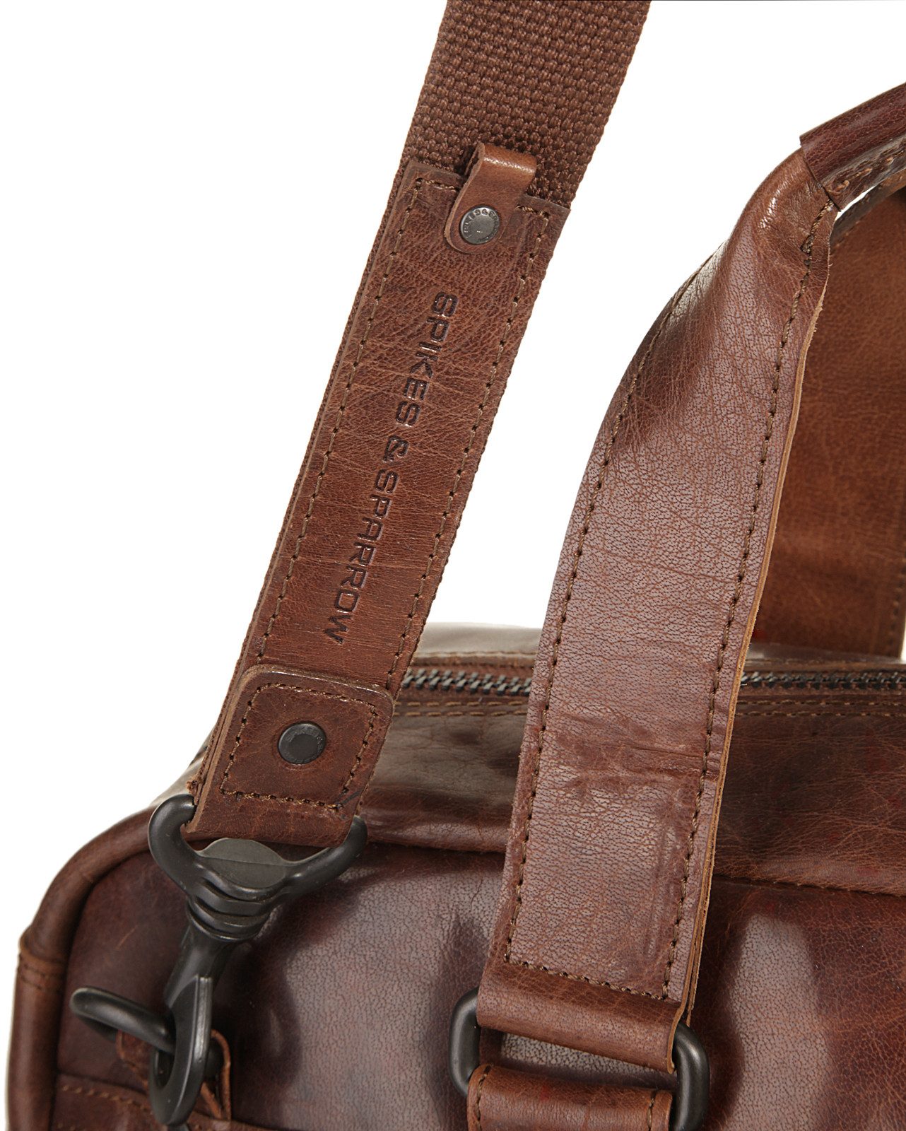 Spikes & Sparrow Reistas