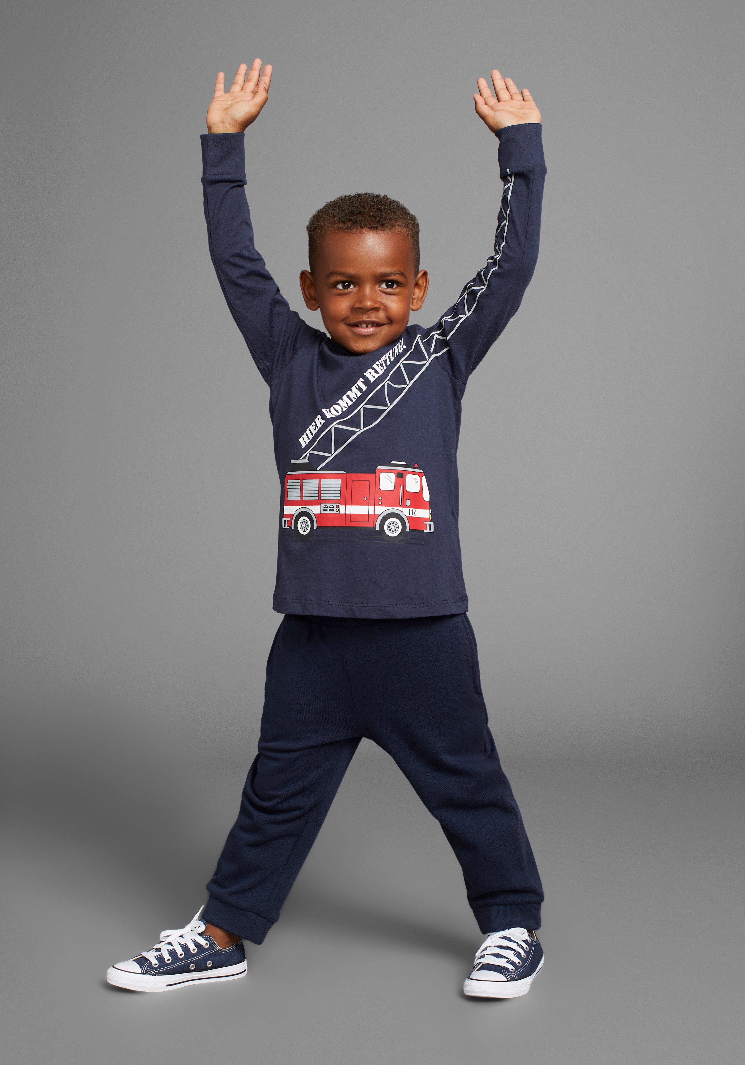 KIDSWORLD Shirt met lange mouwen HIER KOMMT RETTUNG Lange mouwen, basic pasvorm, frisse print